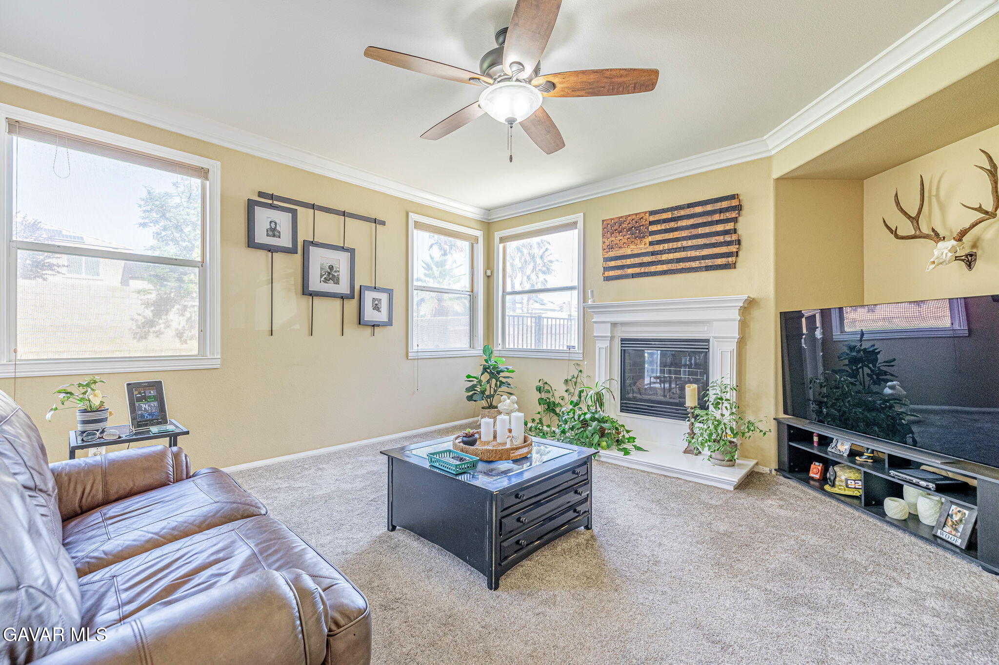 40125 Watford Way Property Photo 12