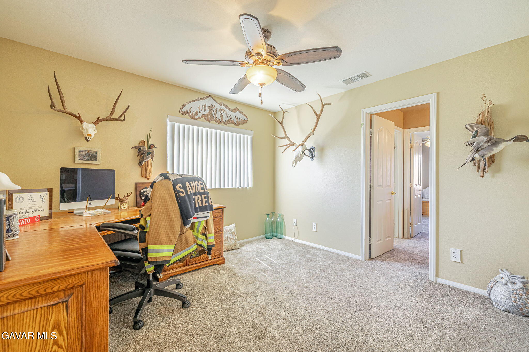40125 Watford Way Property Photo 34