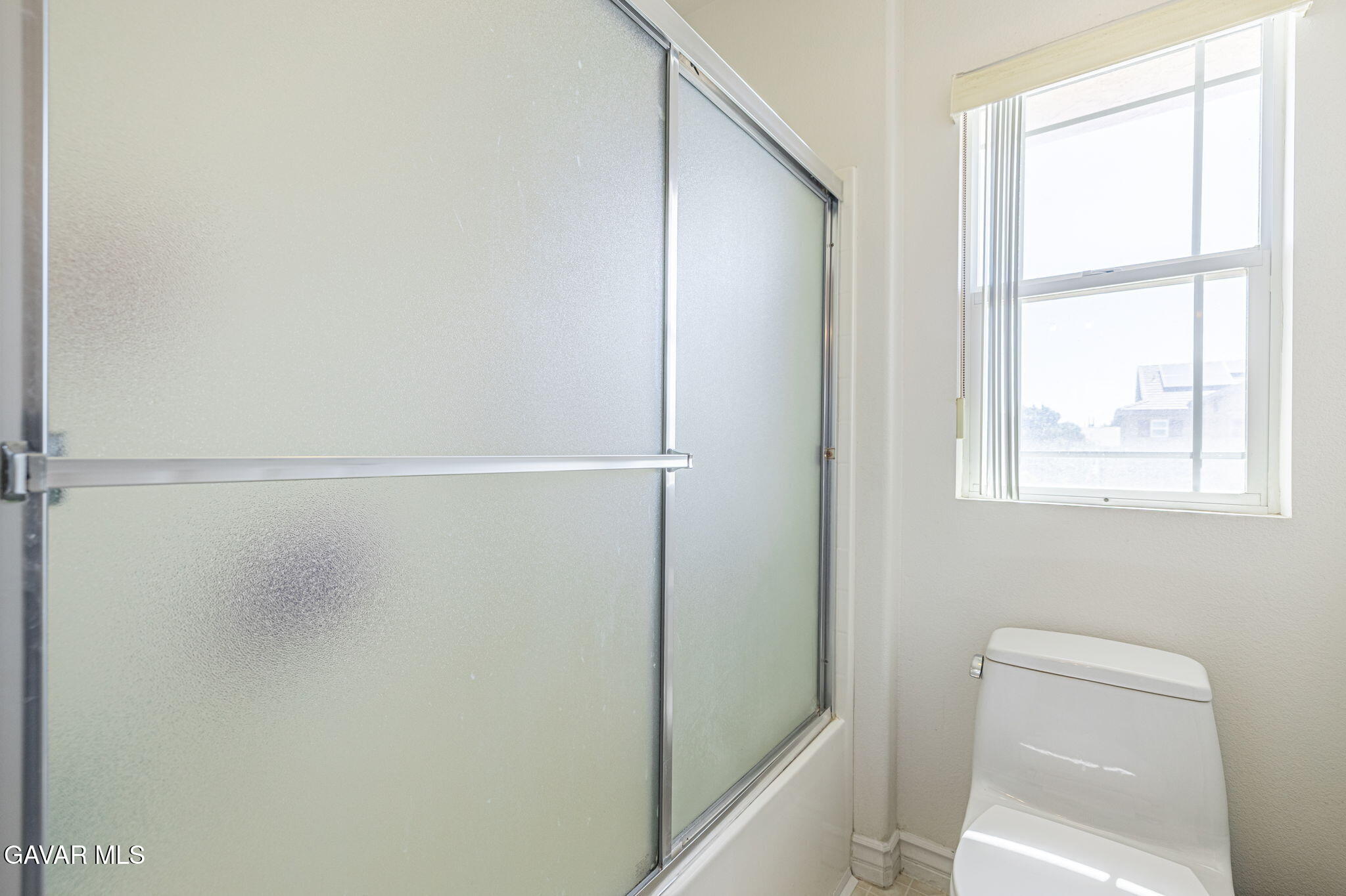 40125 Watford Way Property Photo 36