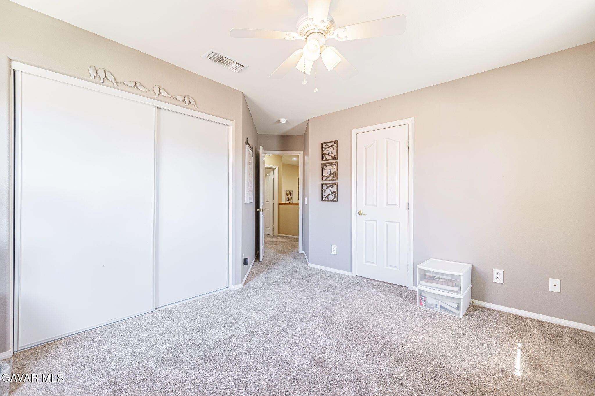 40125 Watford Way Property Photo 38