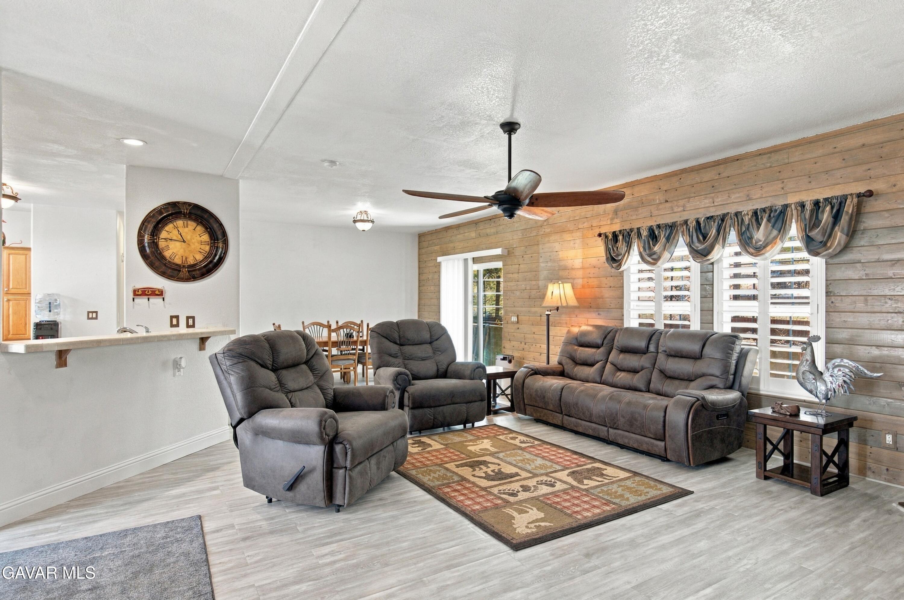 18764 Alps Drive Property Photo 2