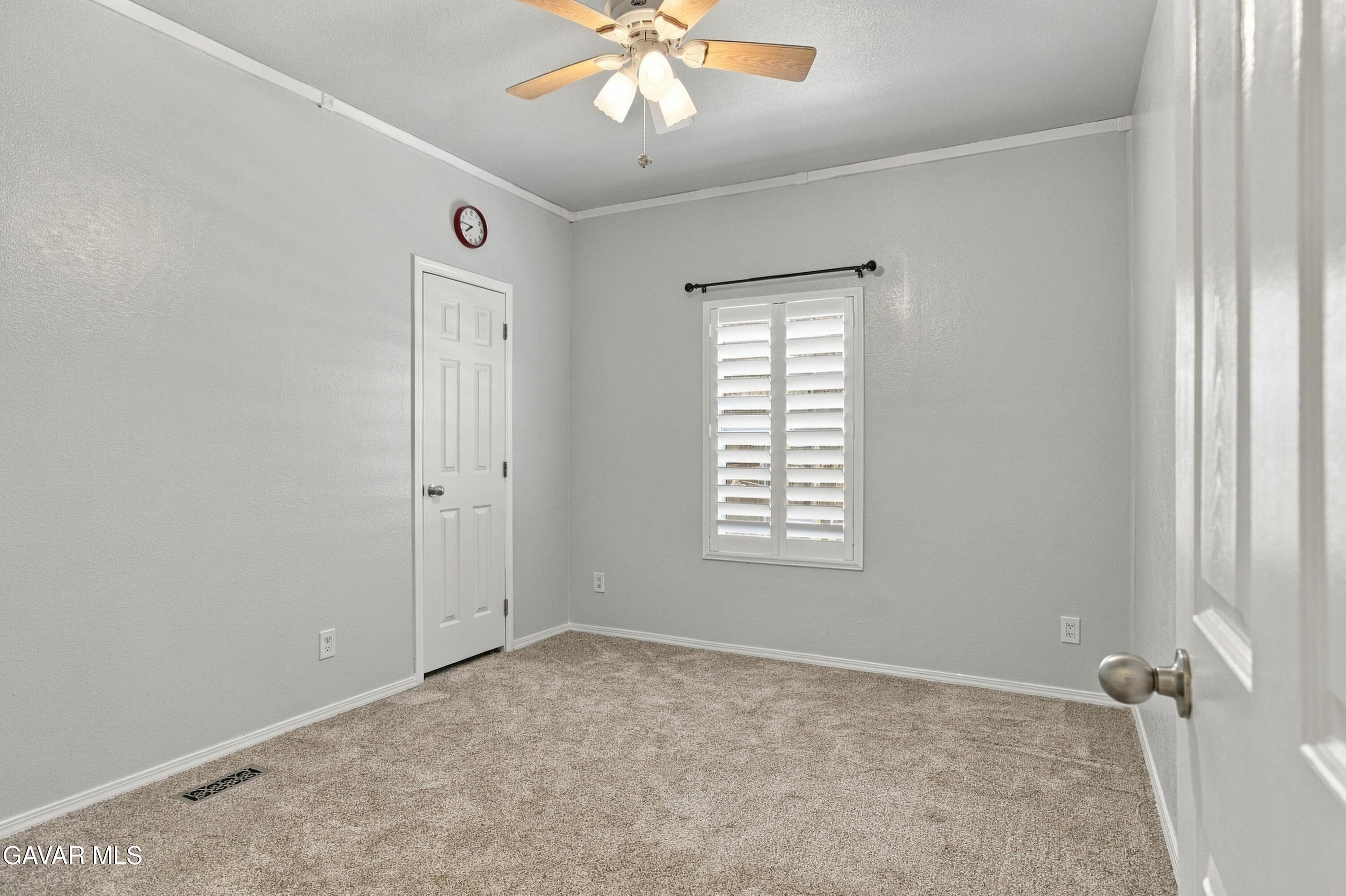 18764 Alps Drive Property Photo 8