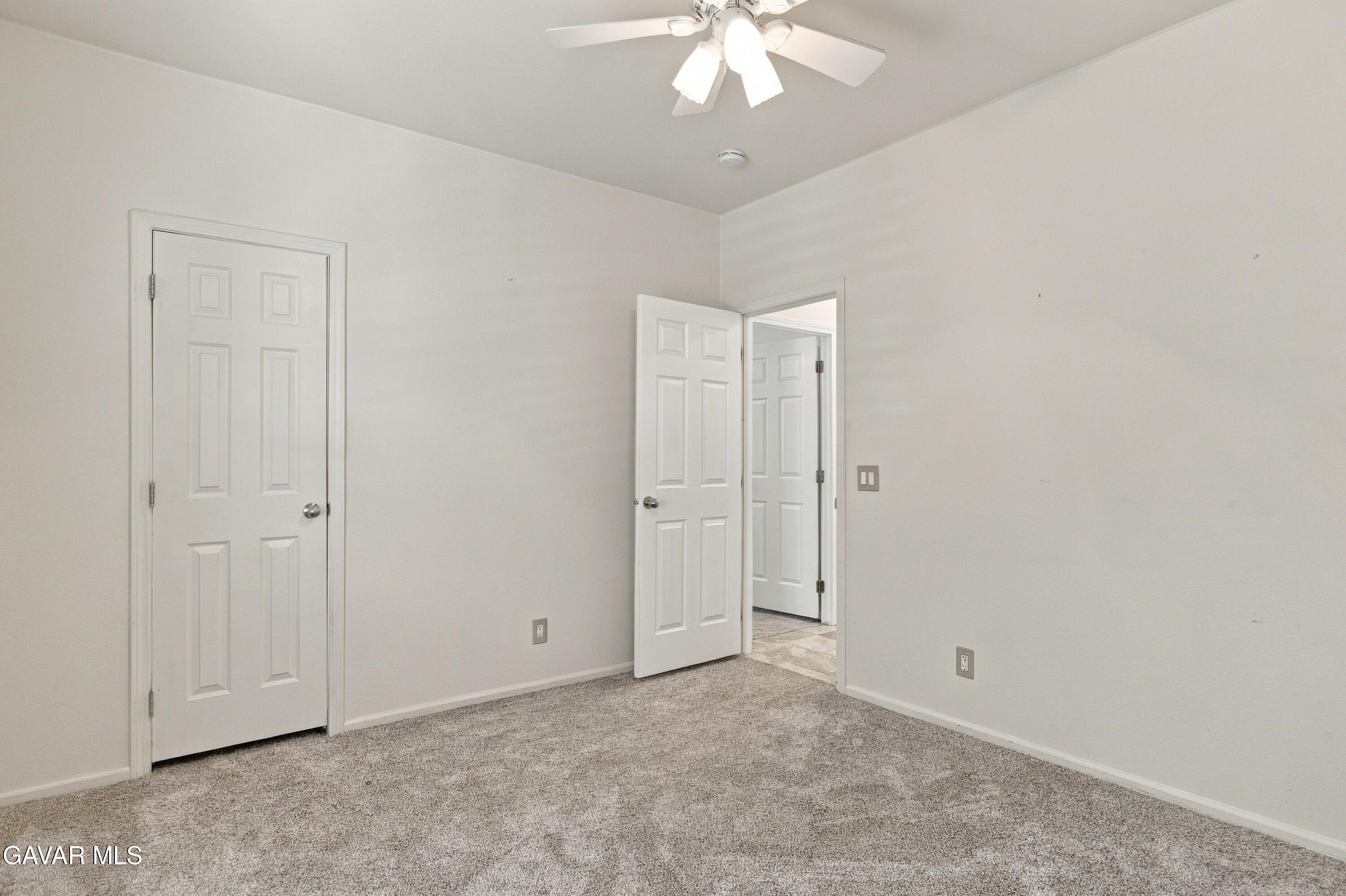 18764 Alps Drive Property Photo 11