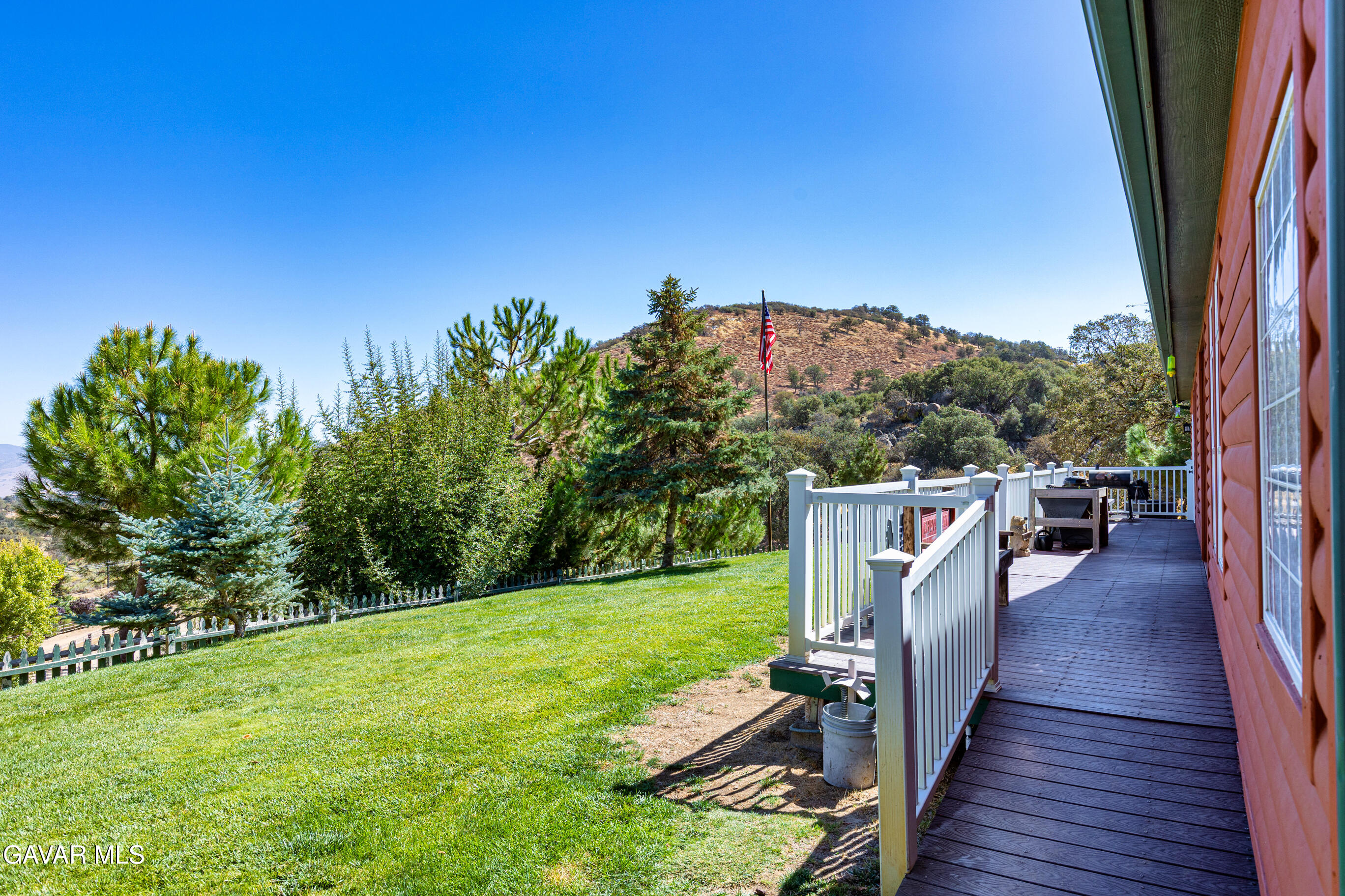18764 Alps Drive Property Photo 23