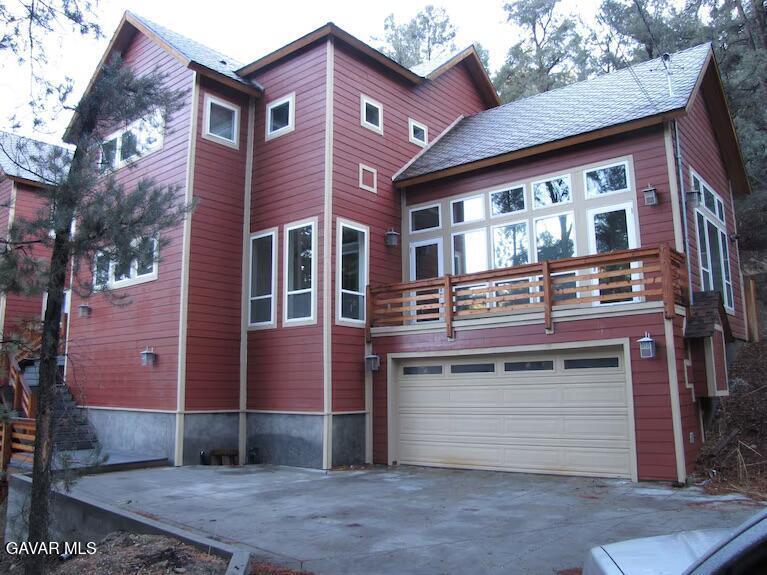 2100 Symonds Drive Property Photo 1