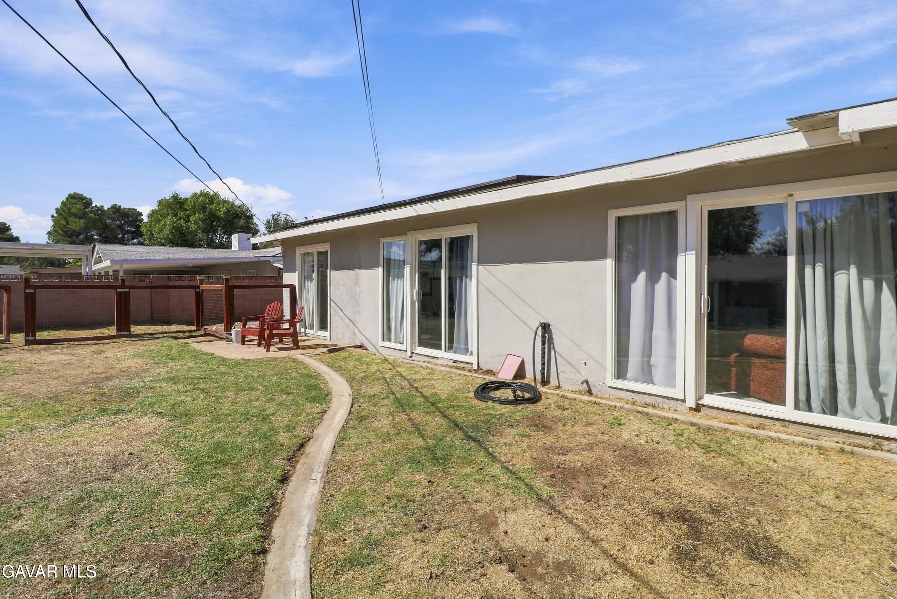 544 E Avenue J1 Property Photo 34