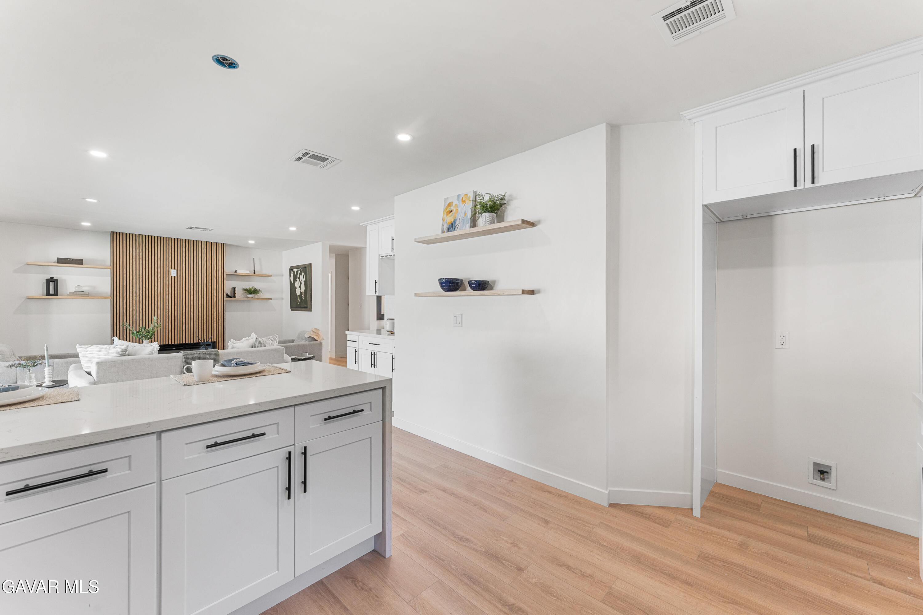 16043 Tuba Street Property Photo 20