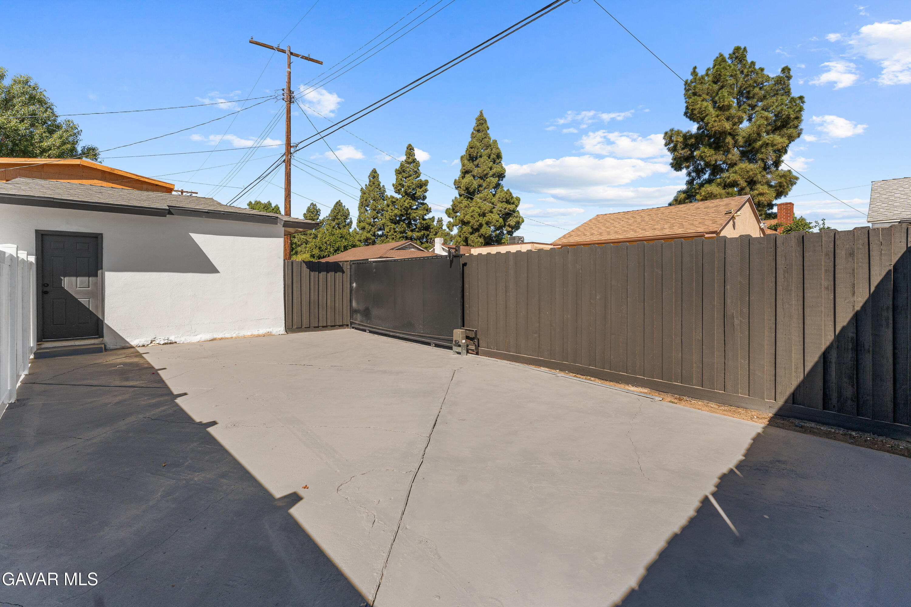 16043 Tuba Street Property Photo 36