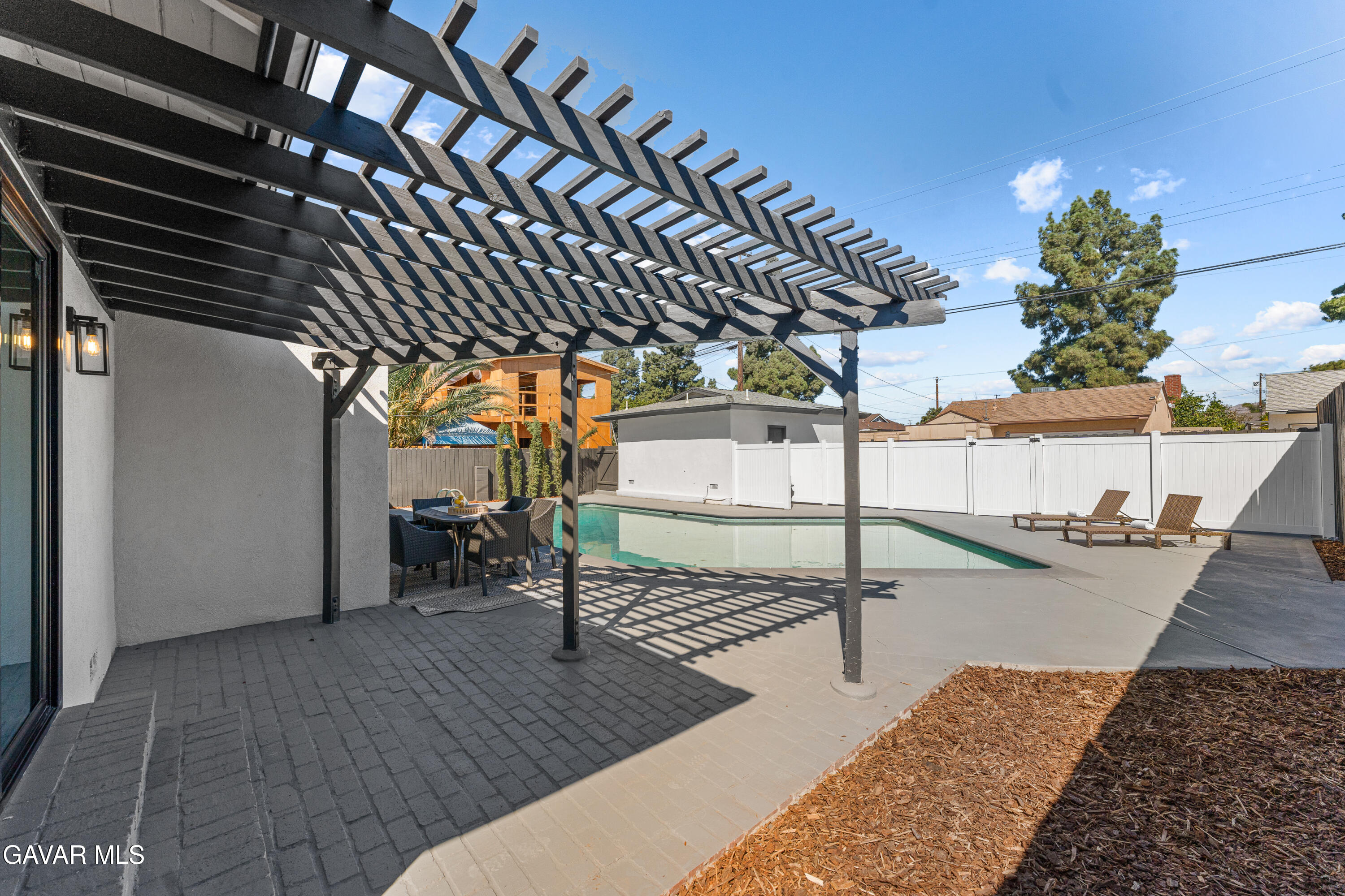 16043 Tuba Street Property Photo 41