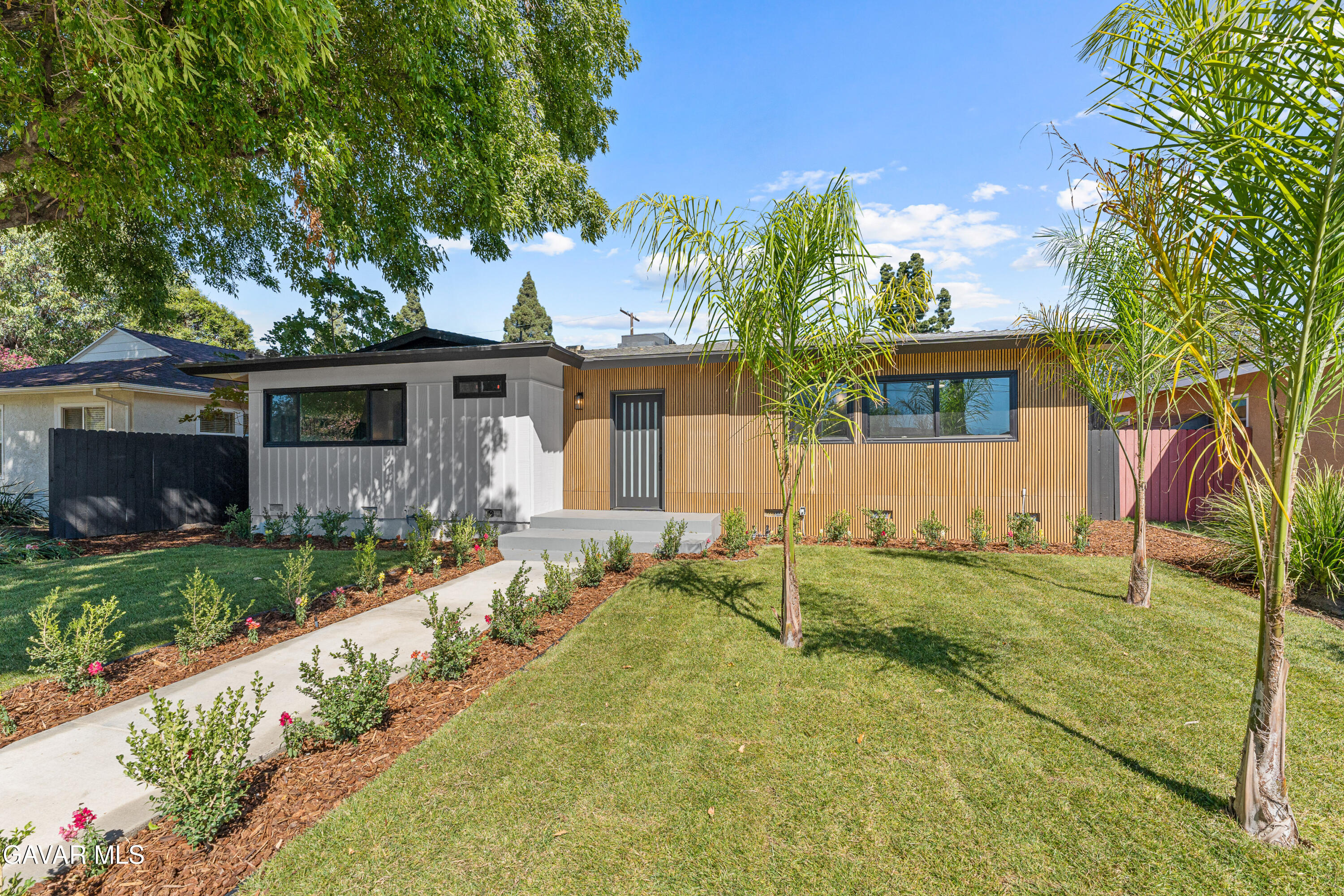 16043 Tuba Street Property Photo 47