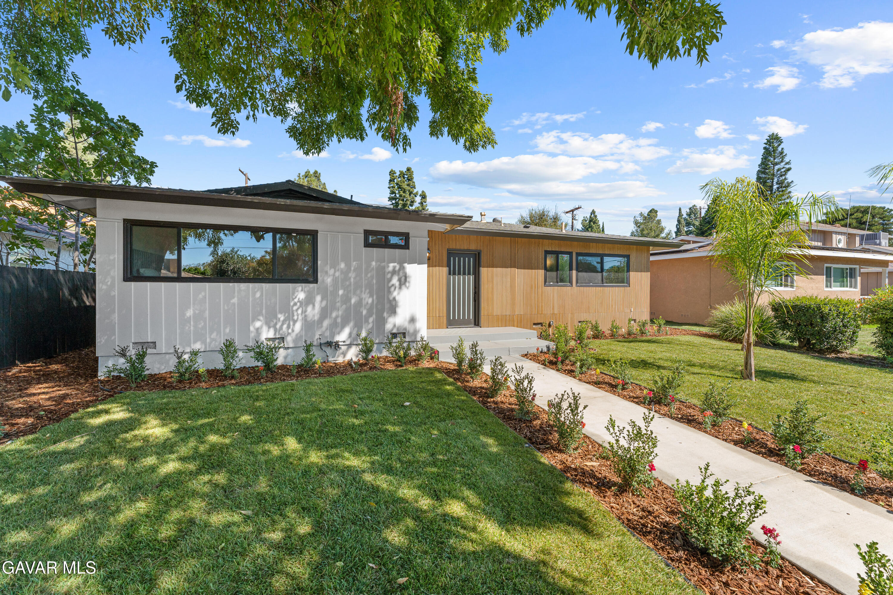 16043 Tuba Street Property Photo 48