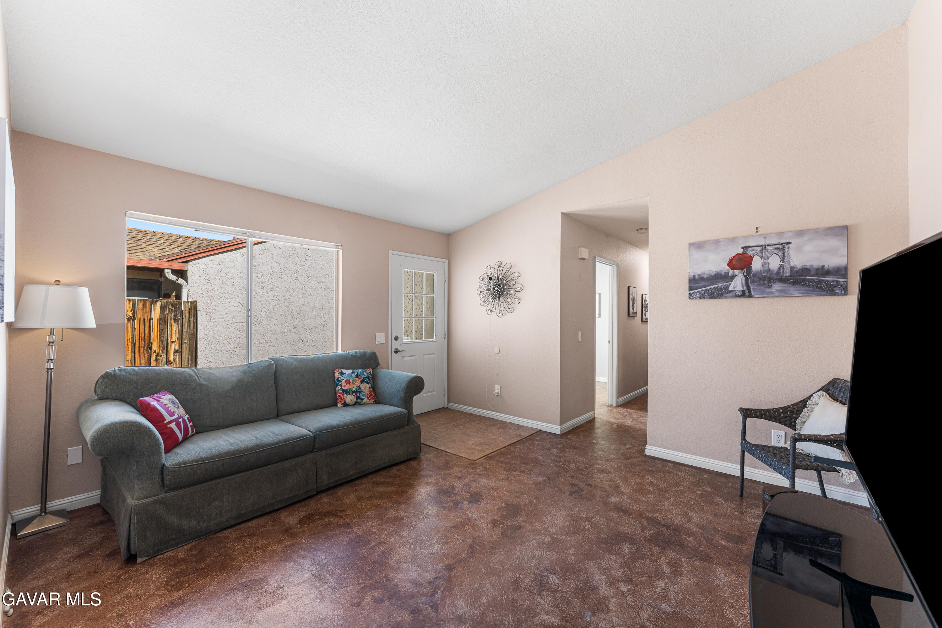 37061 29th Place Property Photo 5