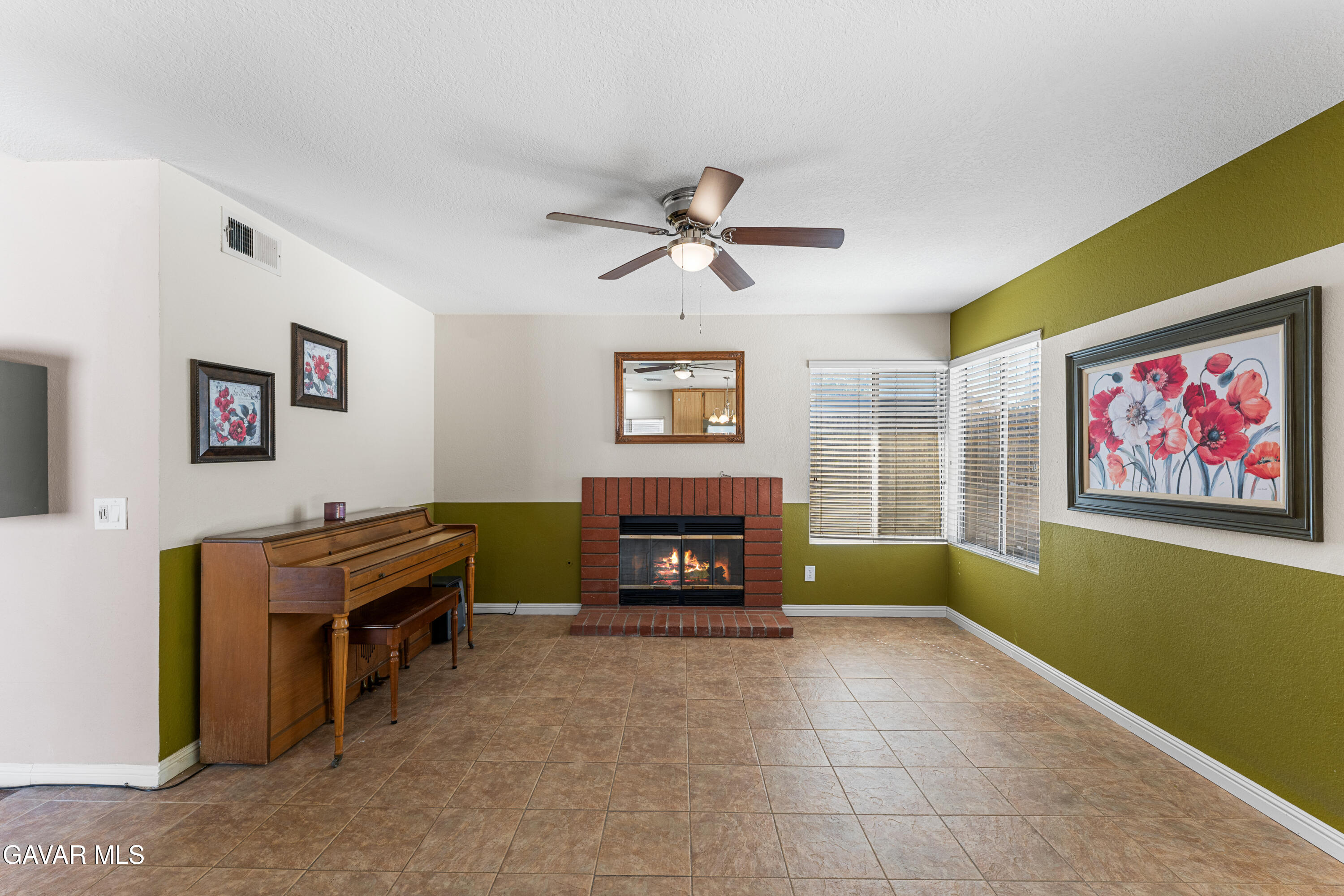 37061 29th Place Property Photo 6