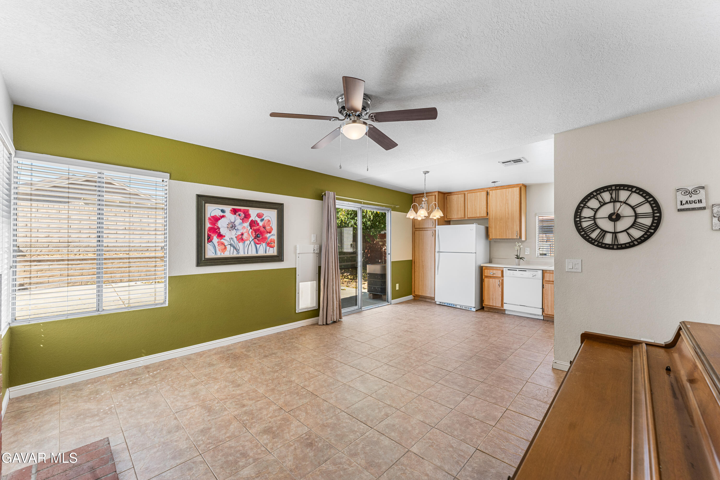 37061 29th Place Property Photo 9