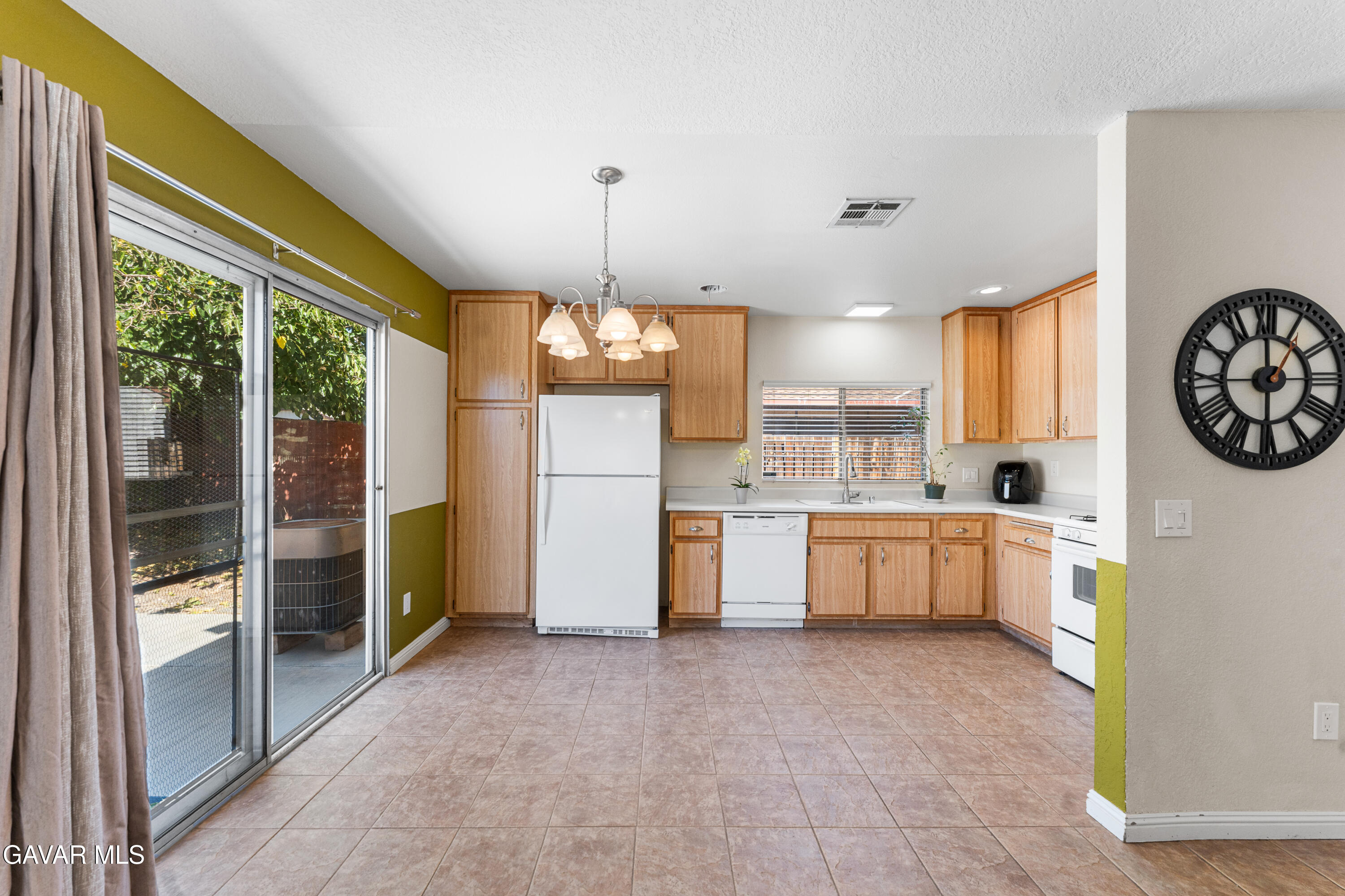 37061 29th Place Property Photo 12