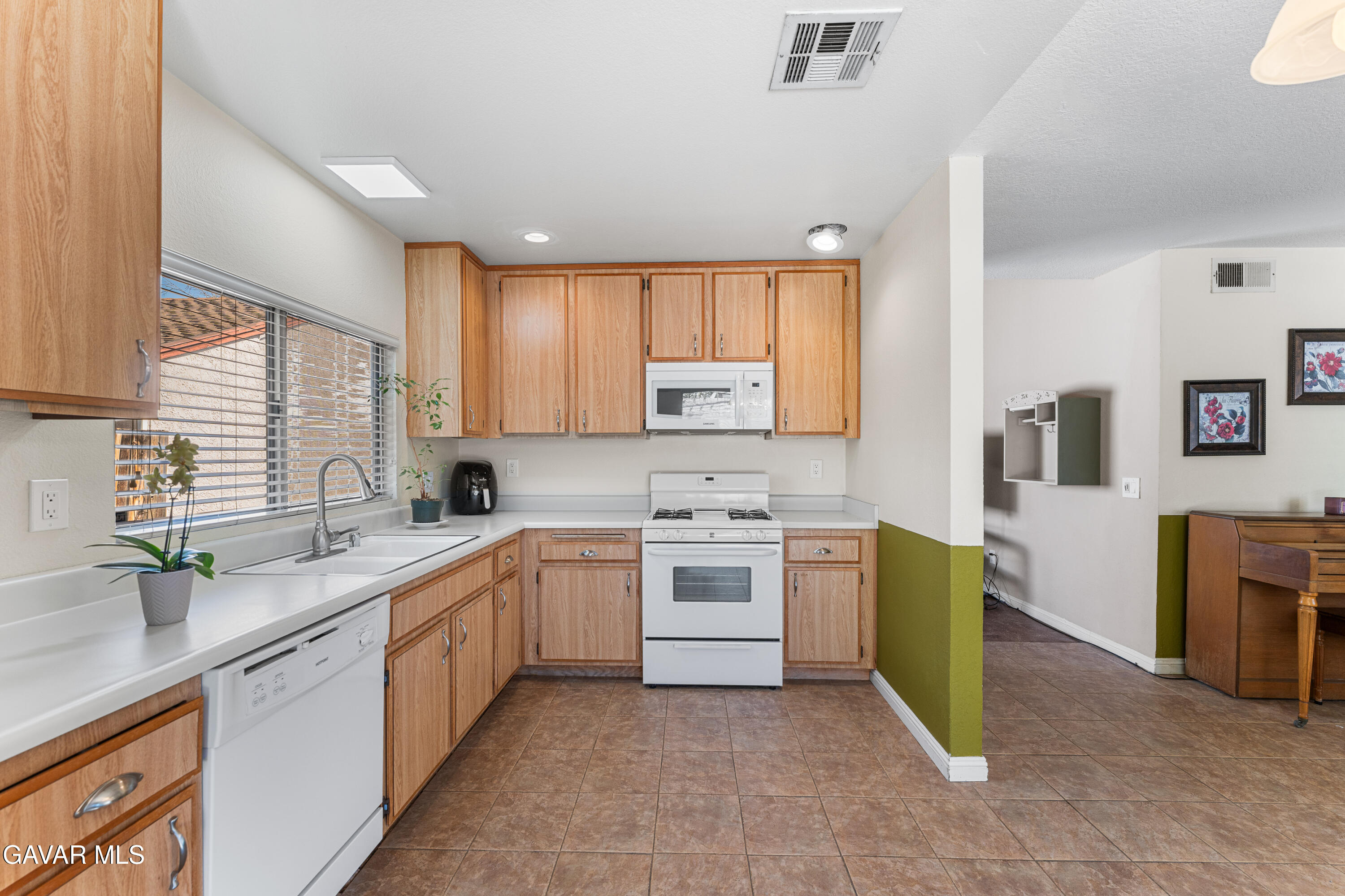 37061 29th Place Property Photo 16