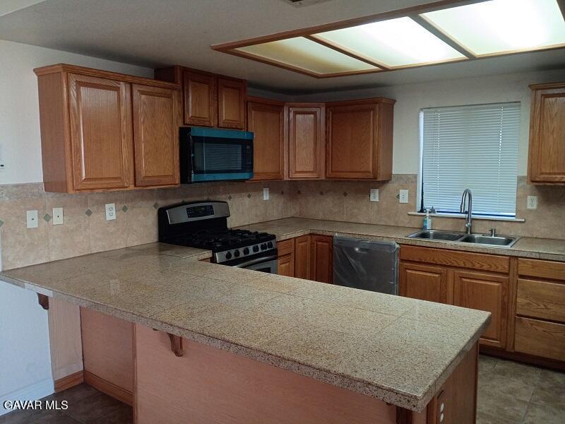 8720 S Loop Boulevard Property Photo 3