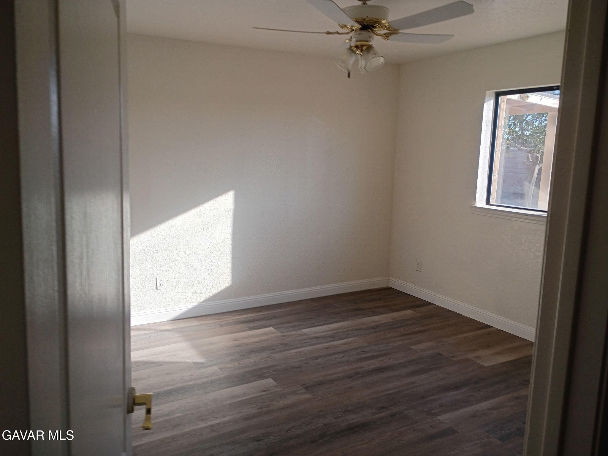 8720 S Loop Boulevard Property Photo 6