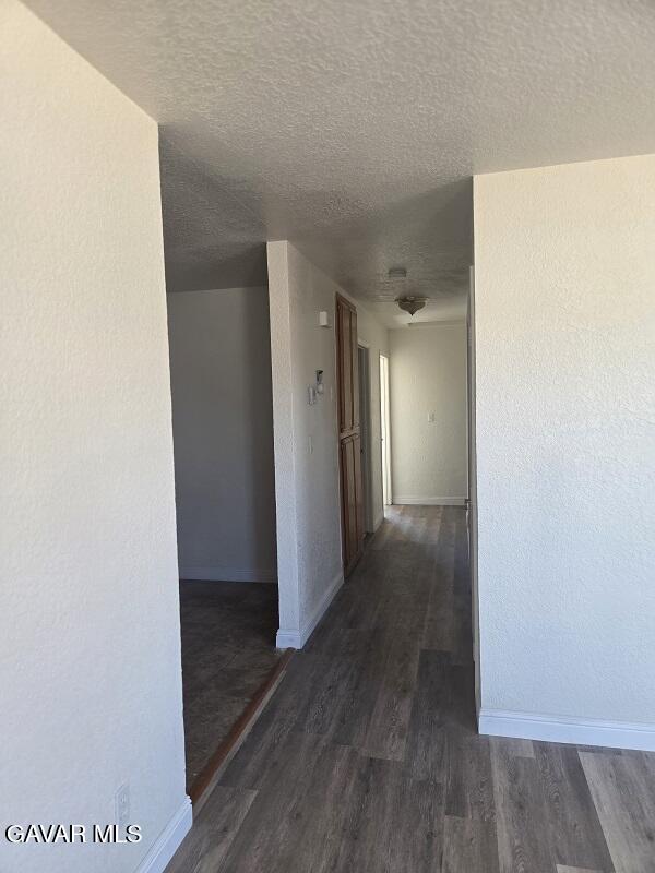 8720 S Loop Boulevard Property Photo 10