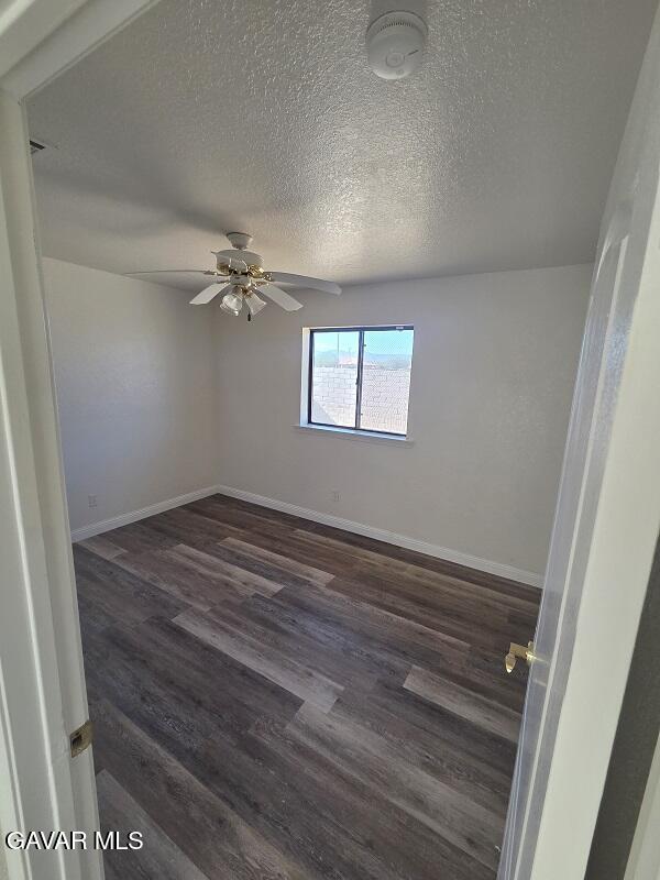 8720 S Loop Boulevard Property Photo 13