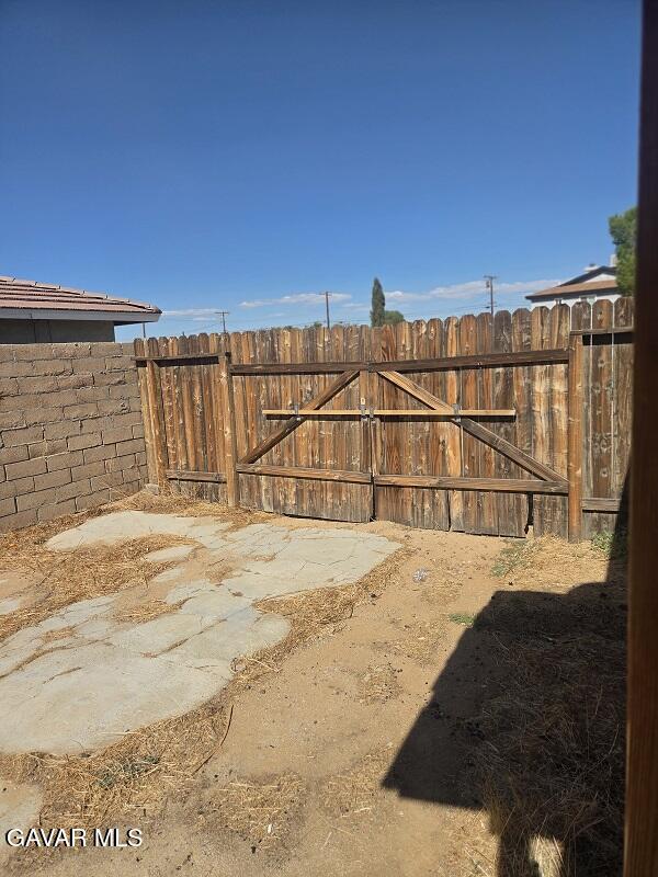 8720 S Loop Boulevard Property Photo 16