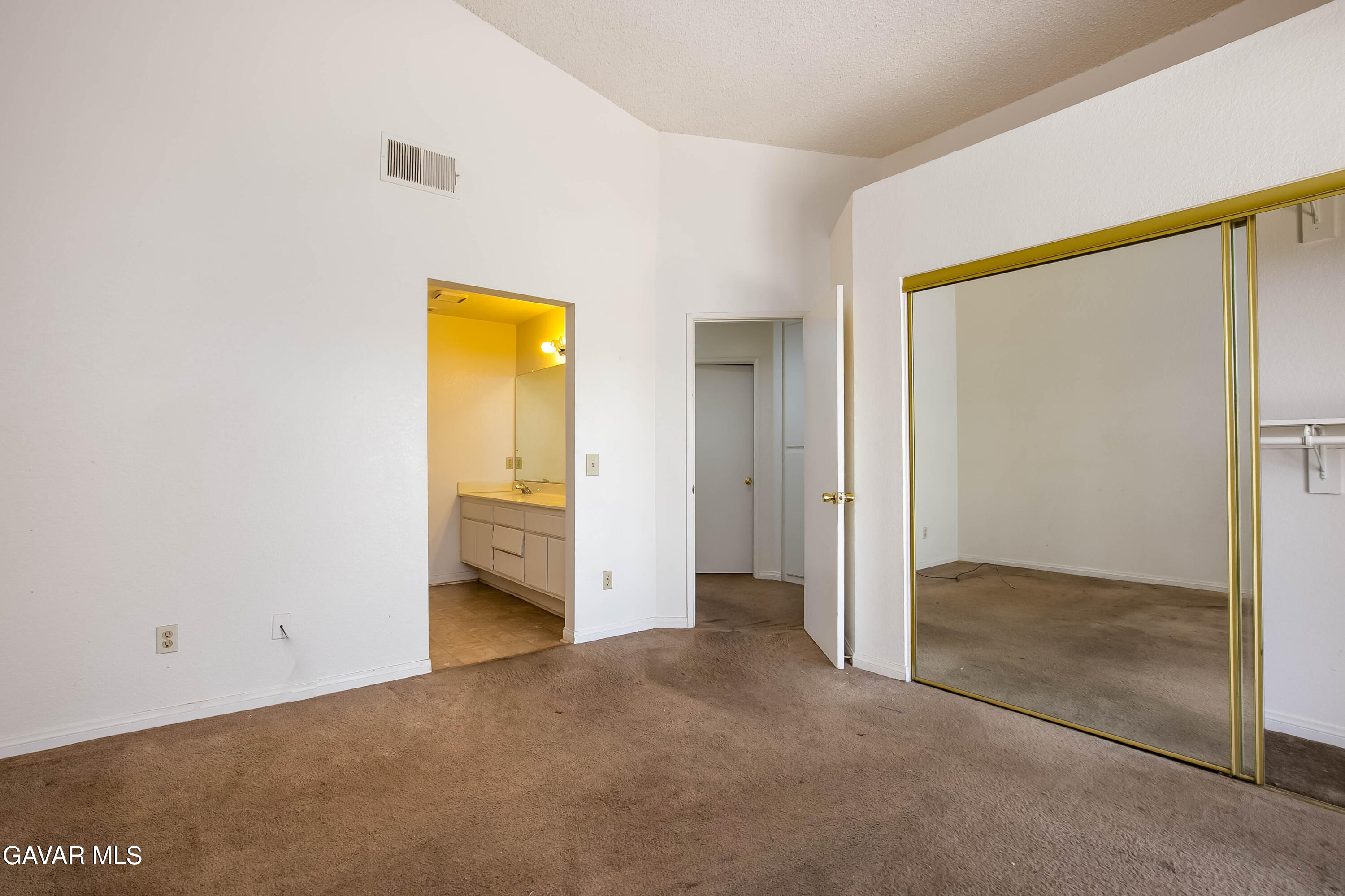 2832 Westland Drive Property Photo 14