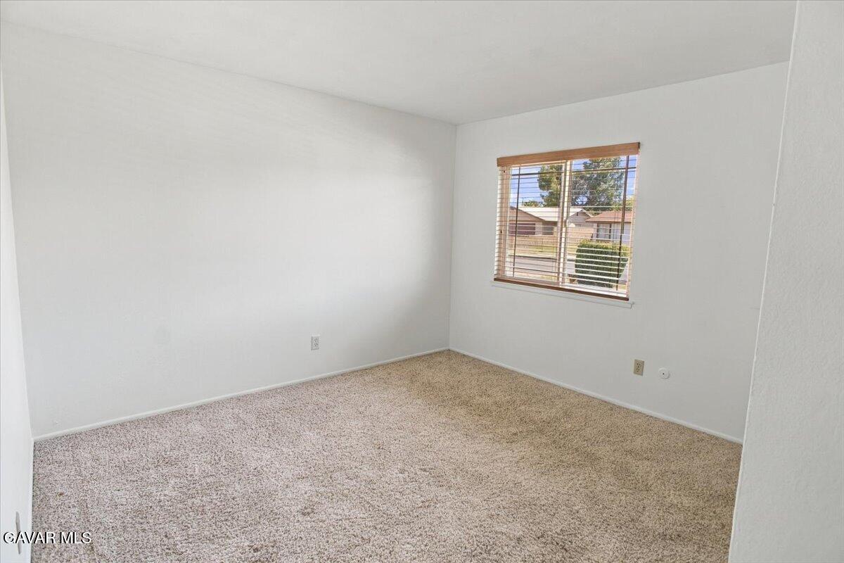 2535 E Avenue R3 Property Photo 16