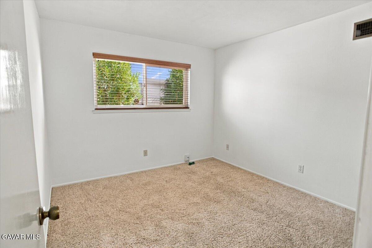 2535 E Avenue R3 Property Photo 18