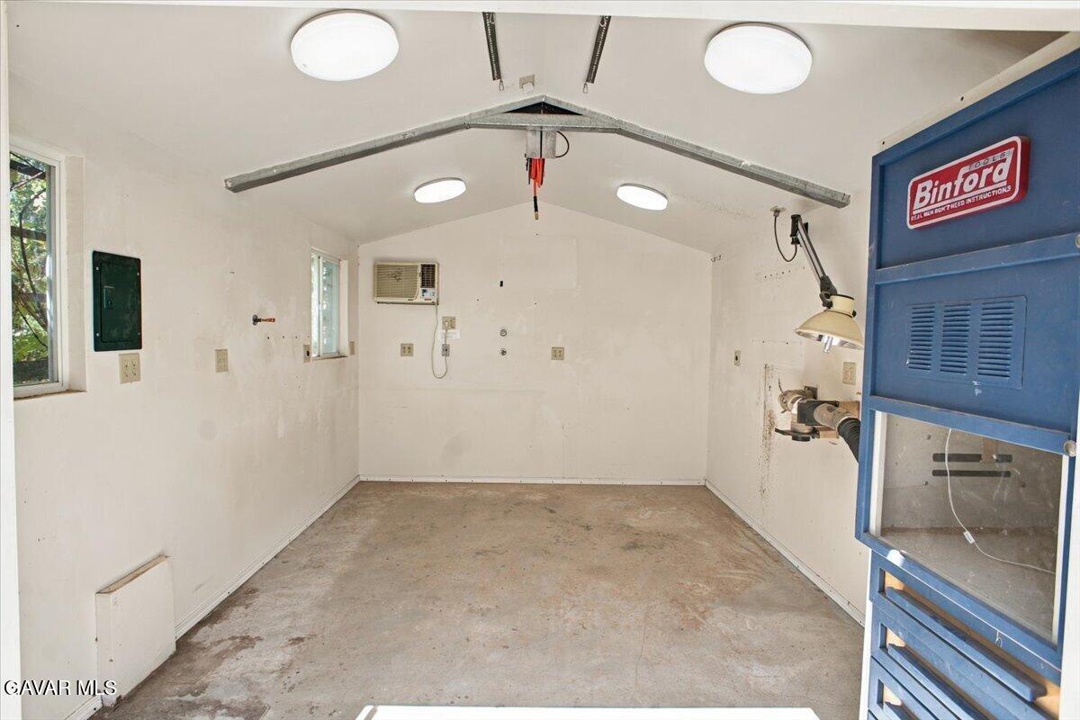 2535 E Avenue R3 Property Photo 20