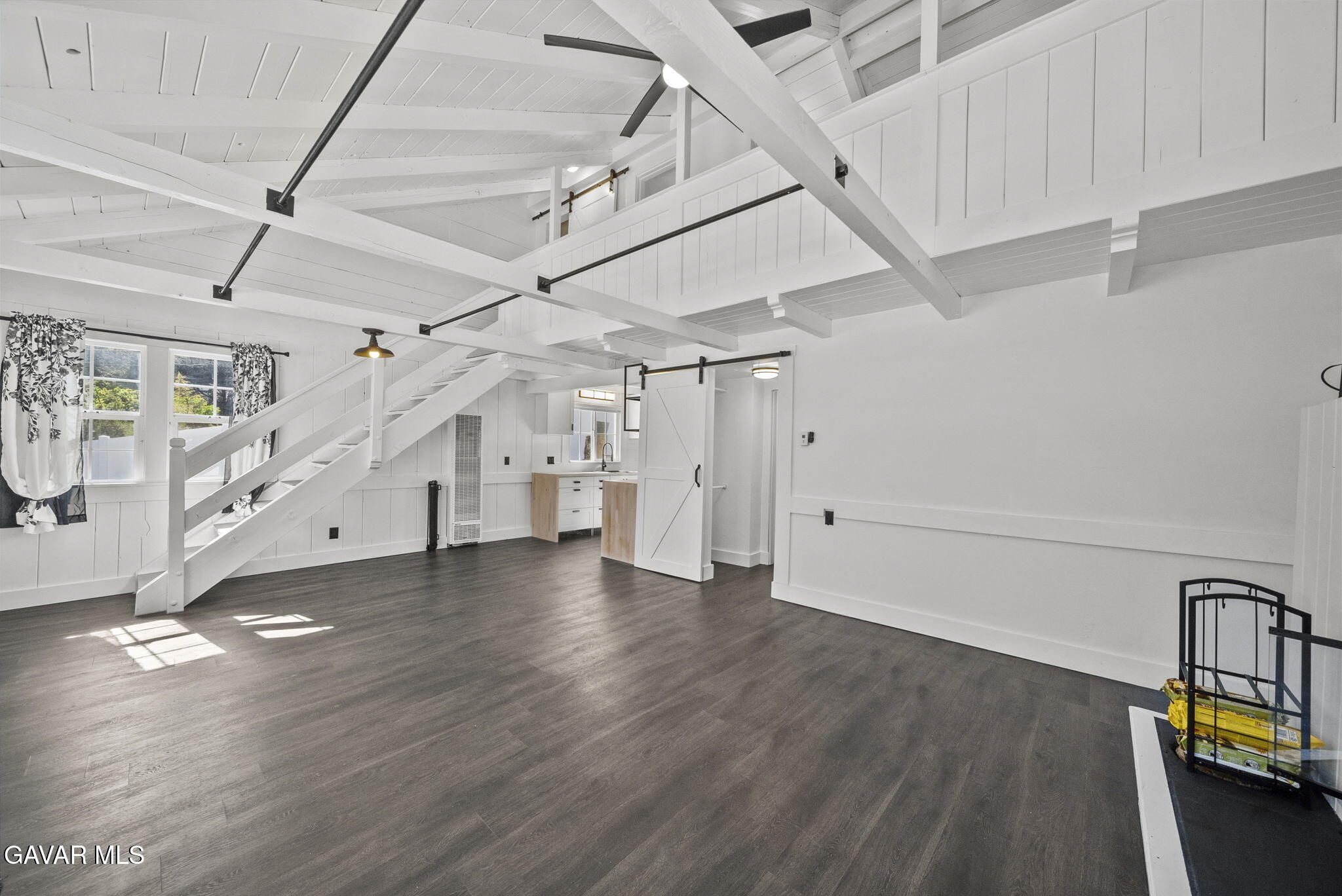 7106 Lakeview Drive Property Photo 11