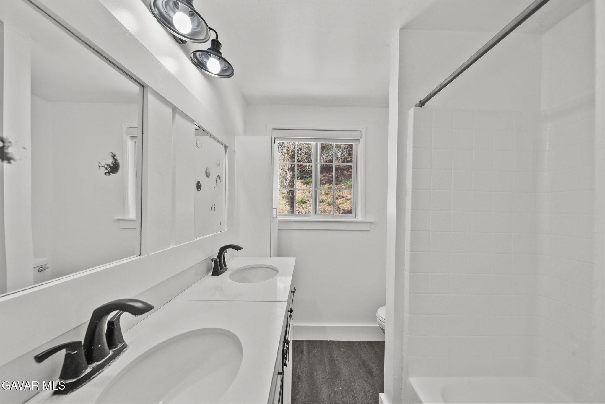 7106 Lakeview Drive Property Photo 24