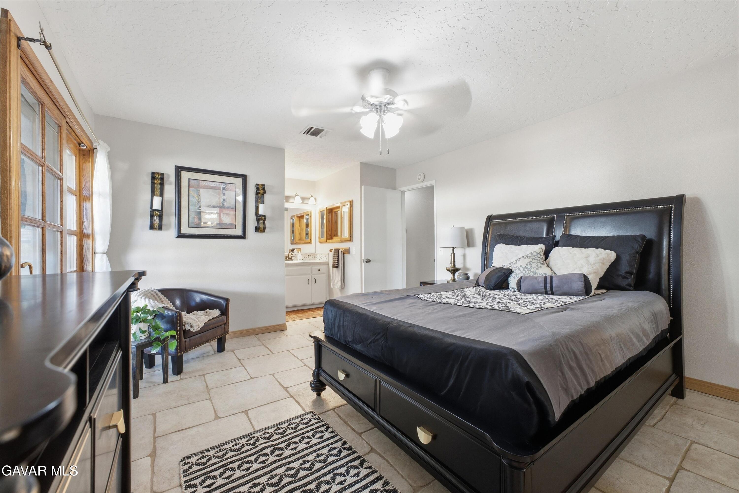 33210 Dorama Avenue Property Photo 16