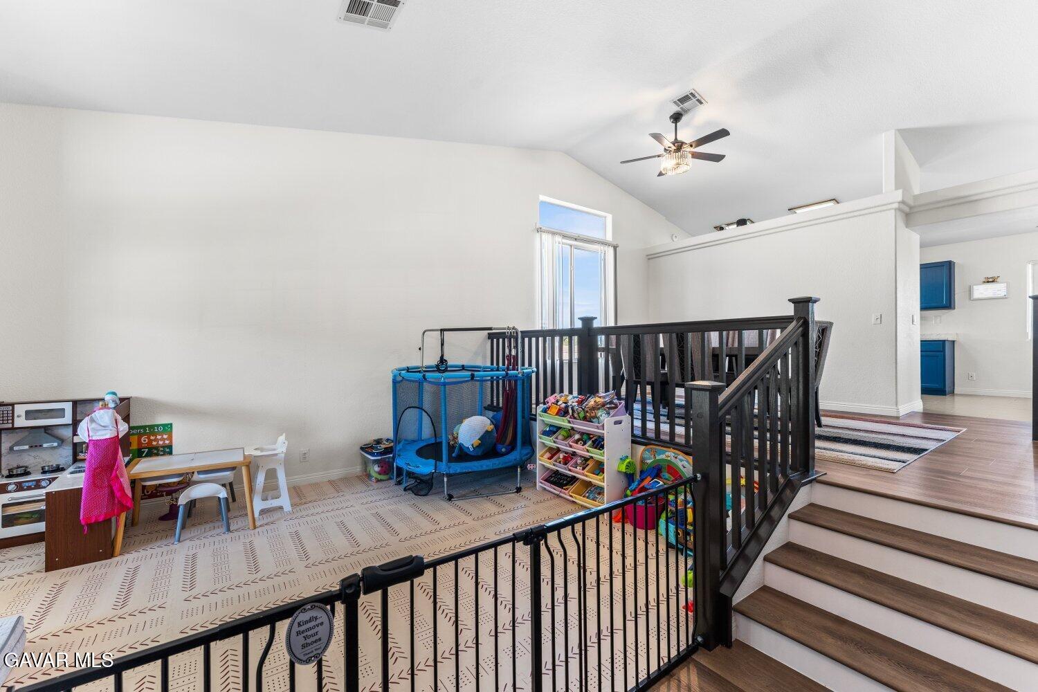 40824 Cobblestone Property Photo 16