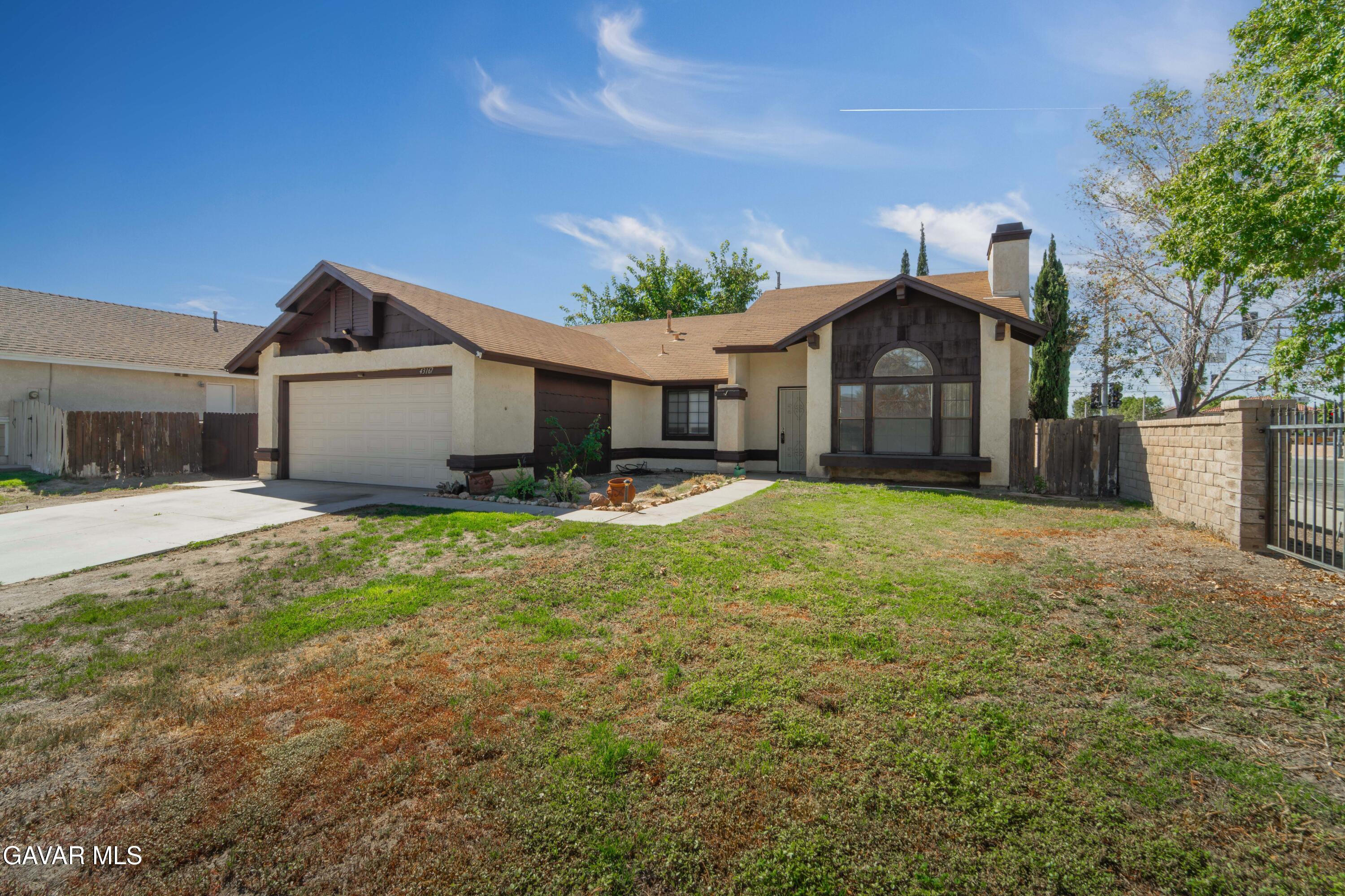 43167 Lorraine Street Property Photo 1