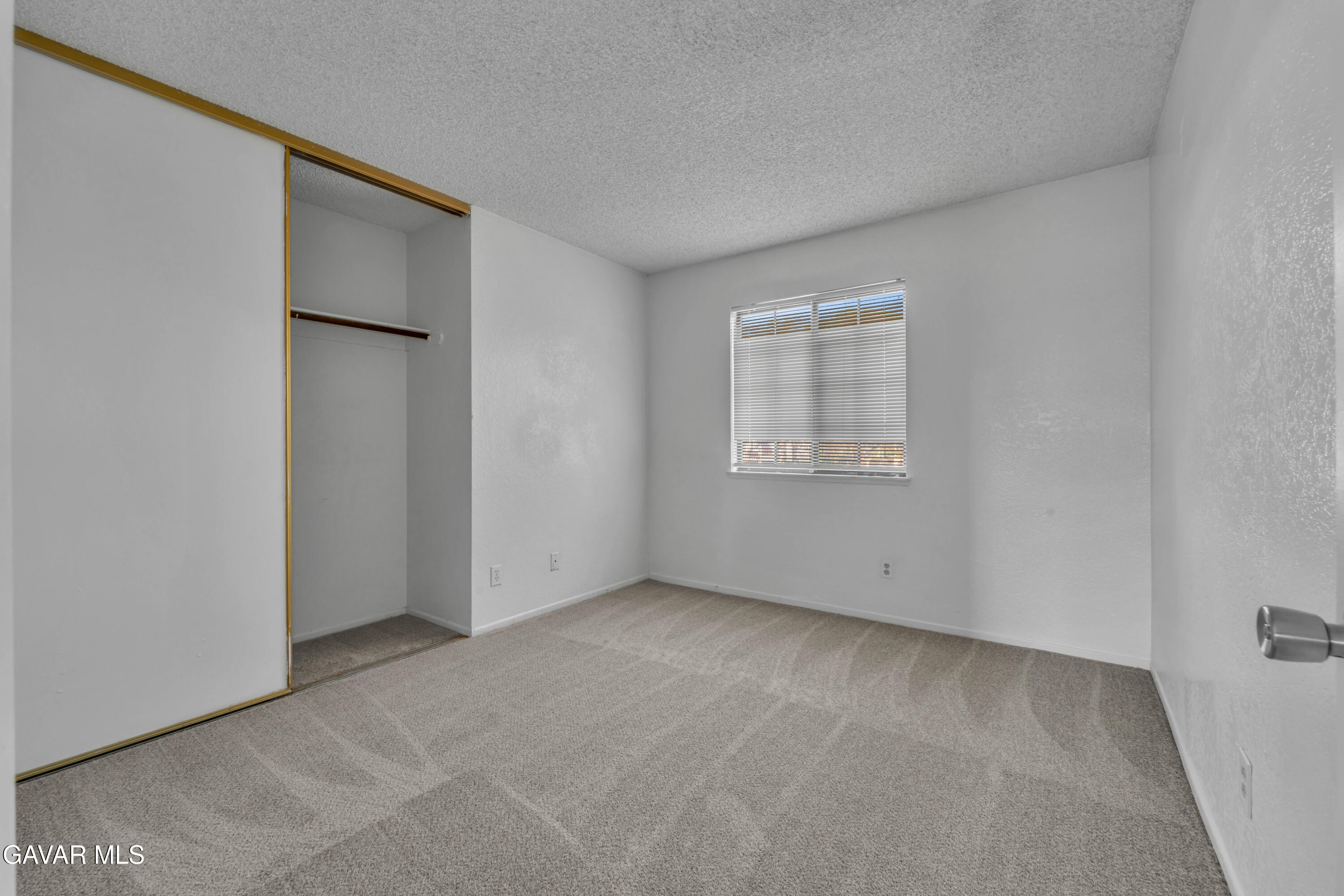 43167 Lorraine Street Property Photo 12
