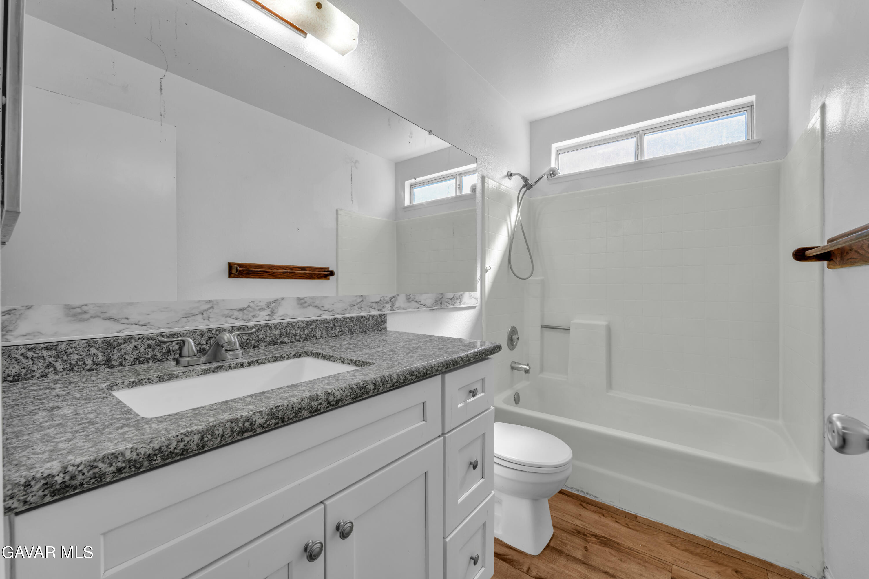 43167 Lorraine Street Property Photo 16