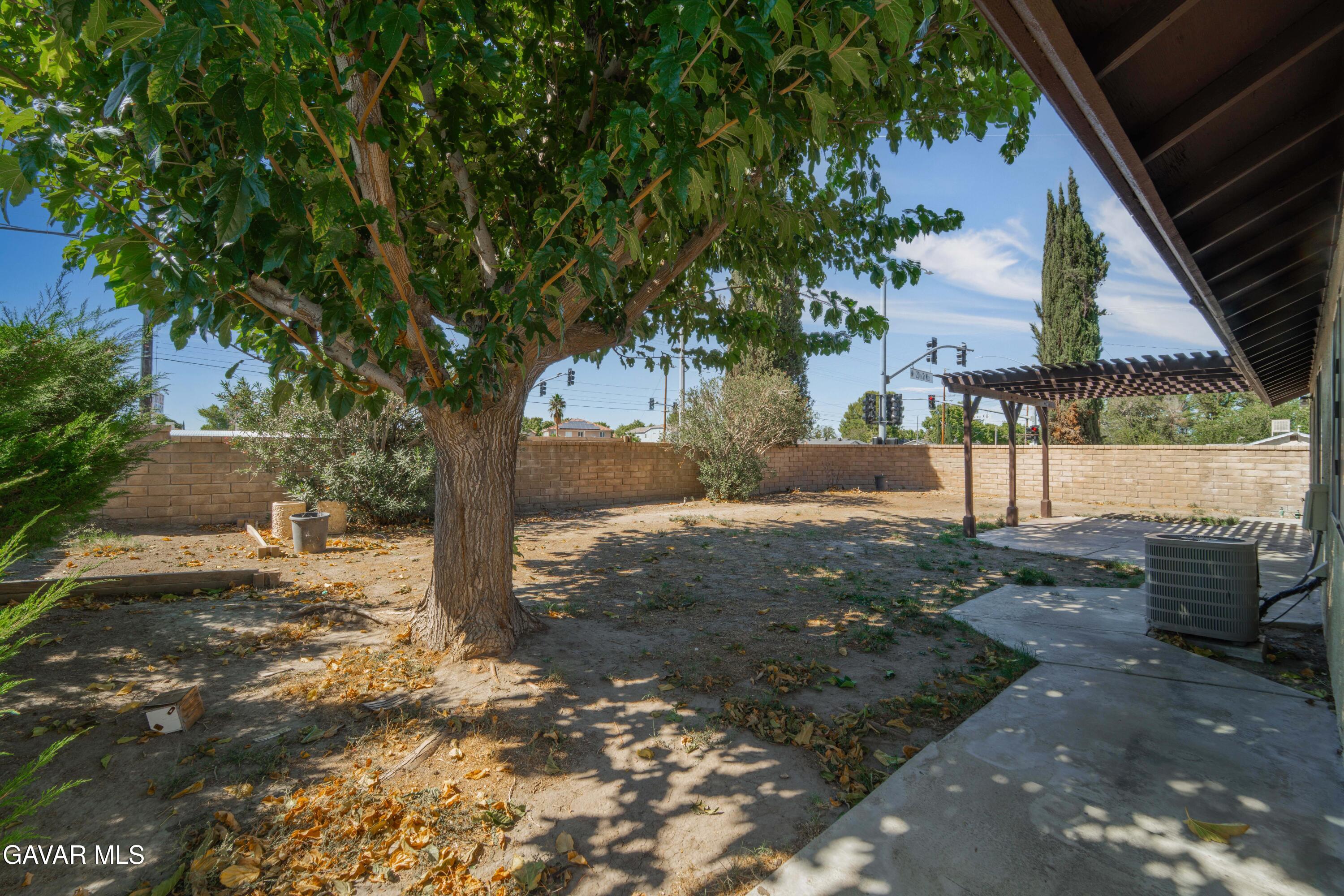 43167 Lorraine Street Property Photo 20