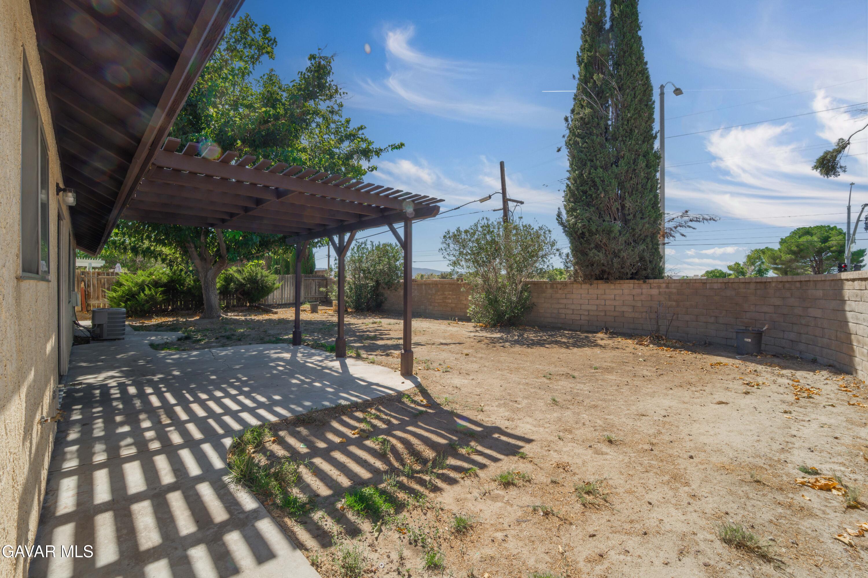 43167 Lorraine Street Property Photo 22