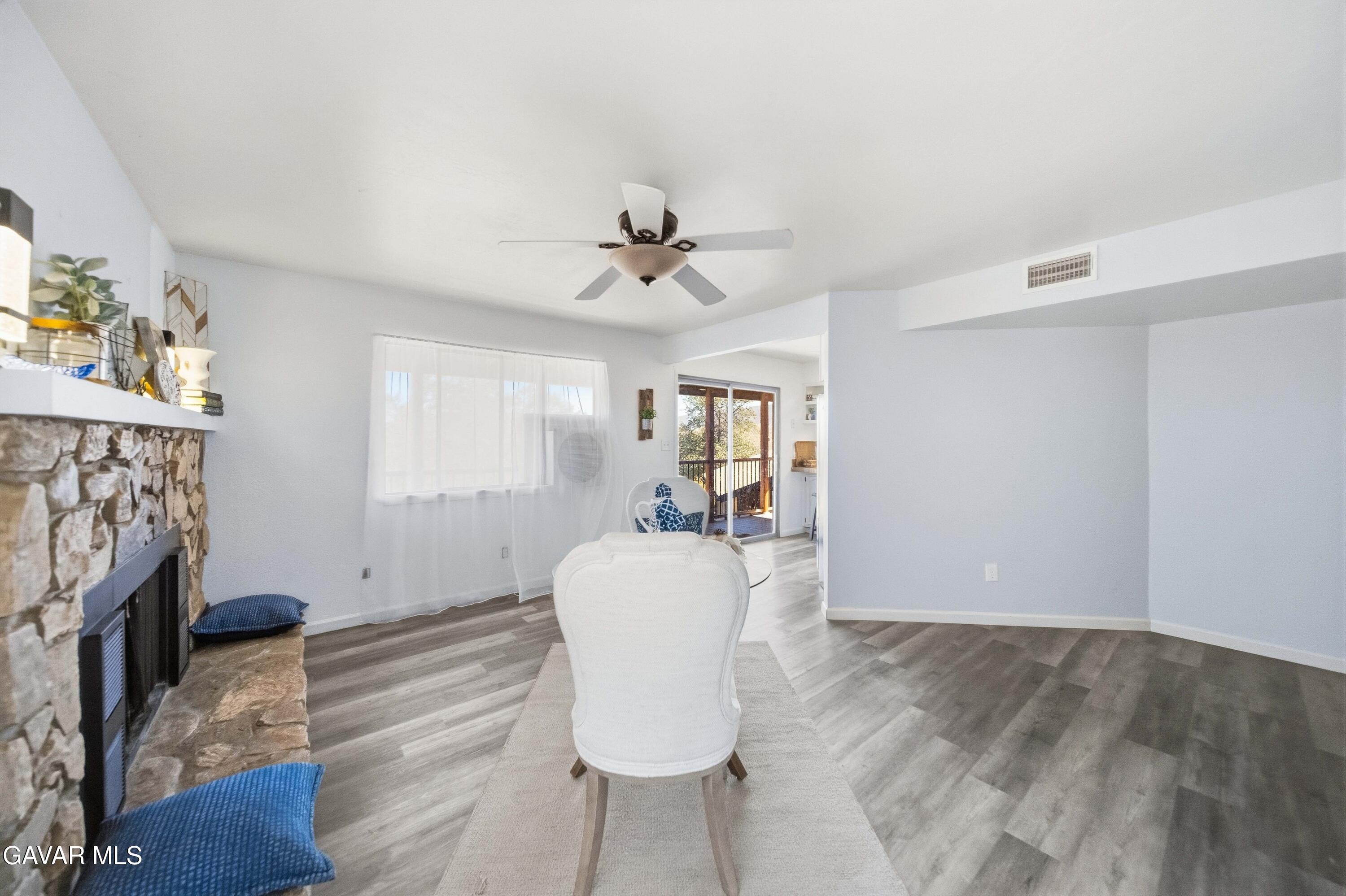 22100 Park Drive Property Photo 12