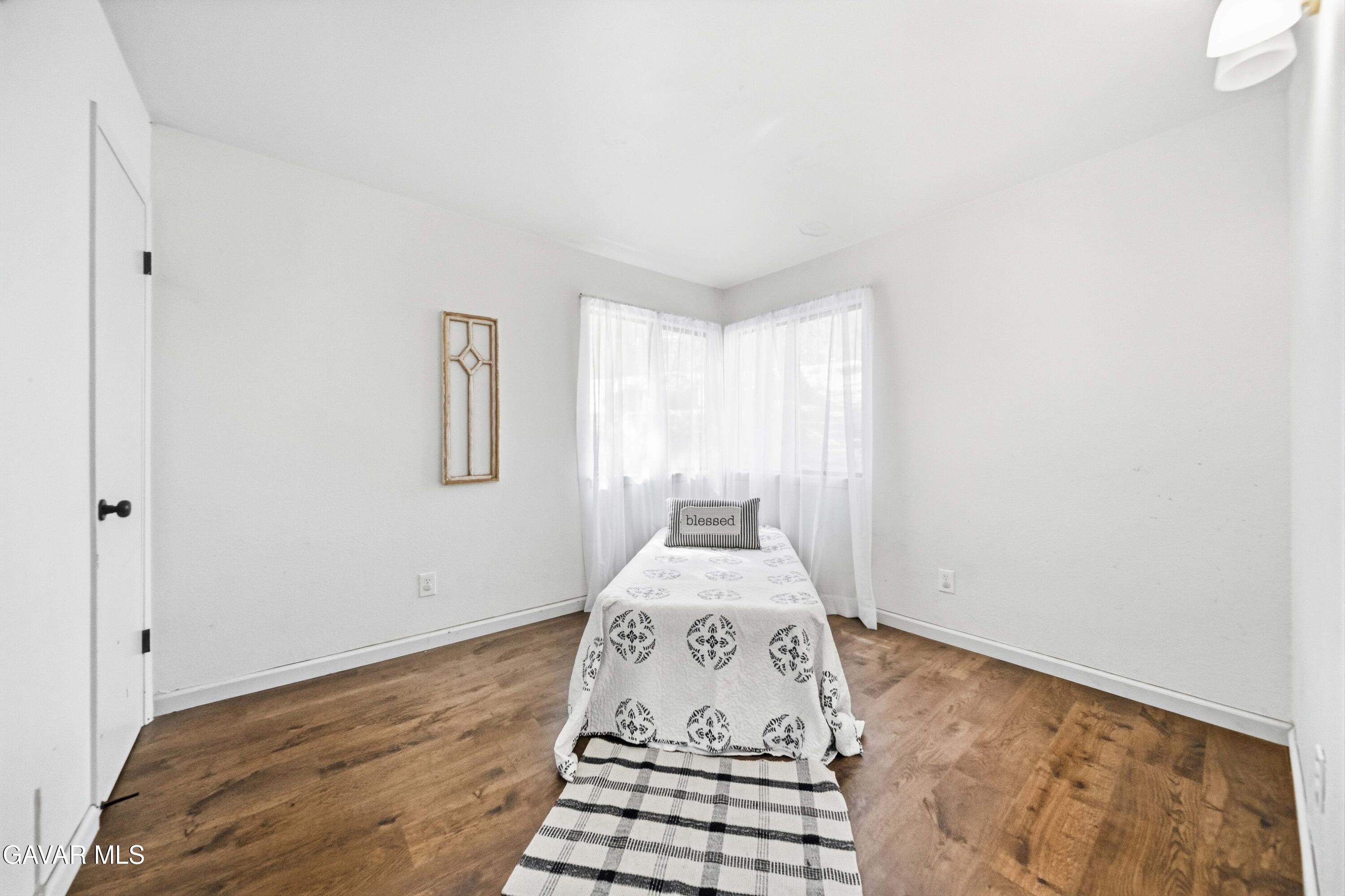 22100 Park Drive Property Photo 26