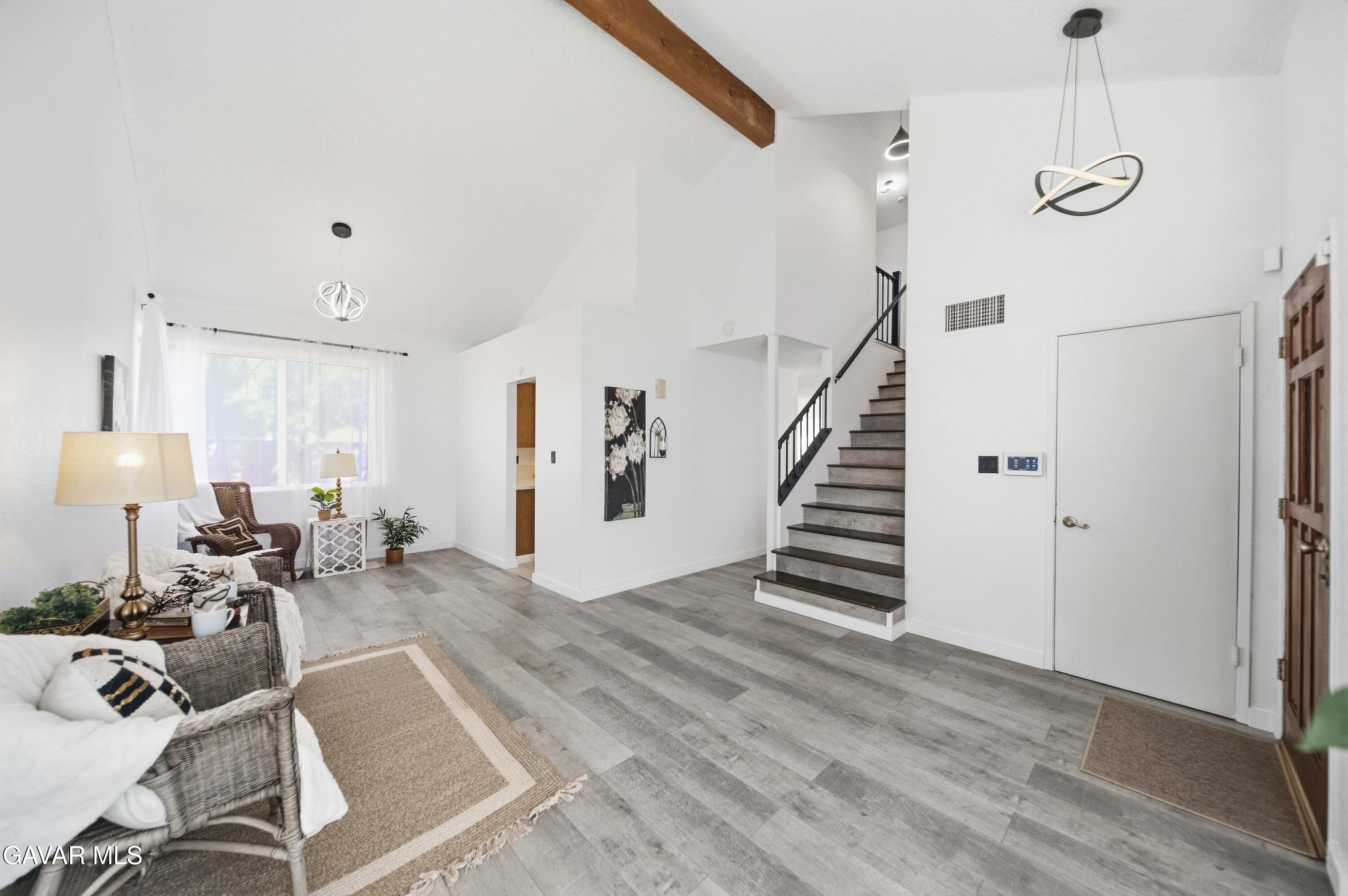 1134 Elm Street Property Photo 6