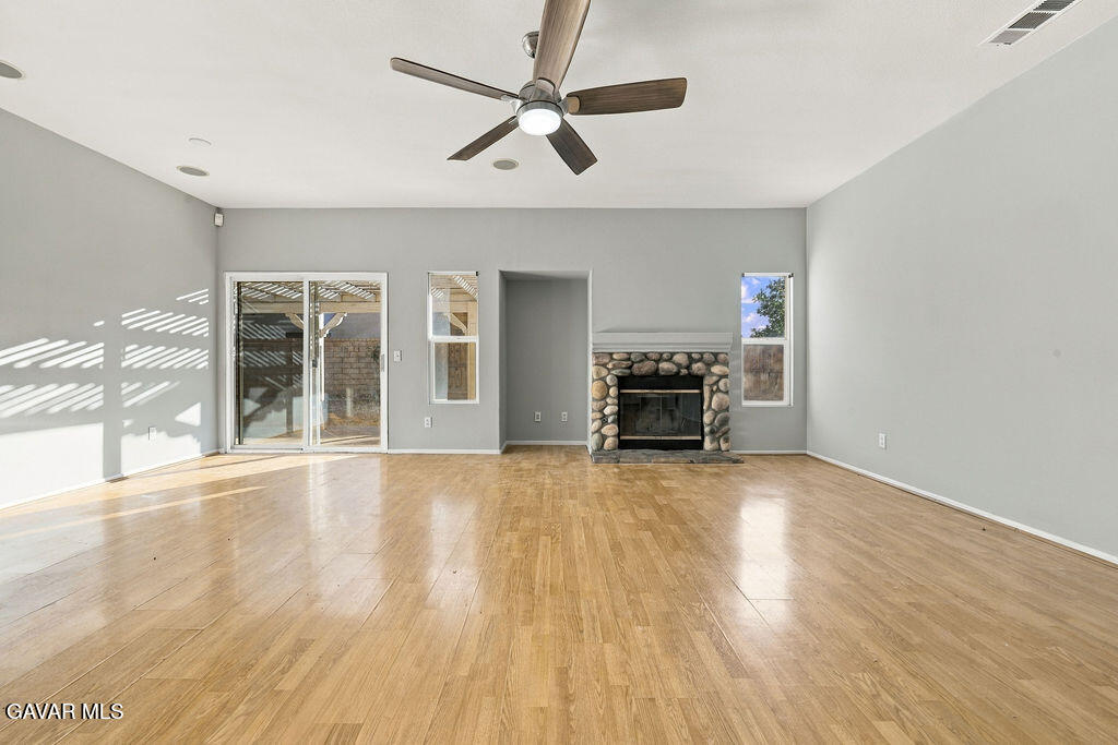 1836 Stratford Street Property Photo 5