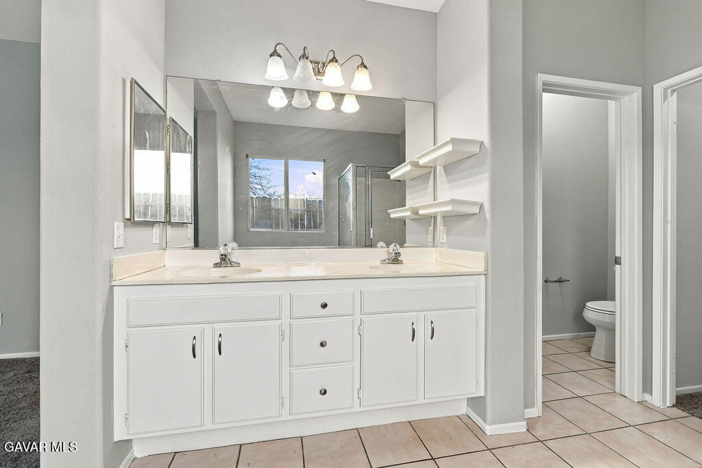 1836 Stratford Street Property Photo 21