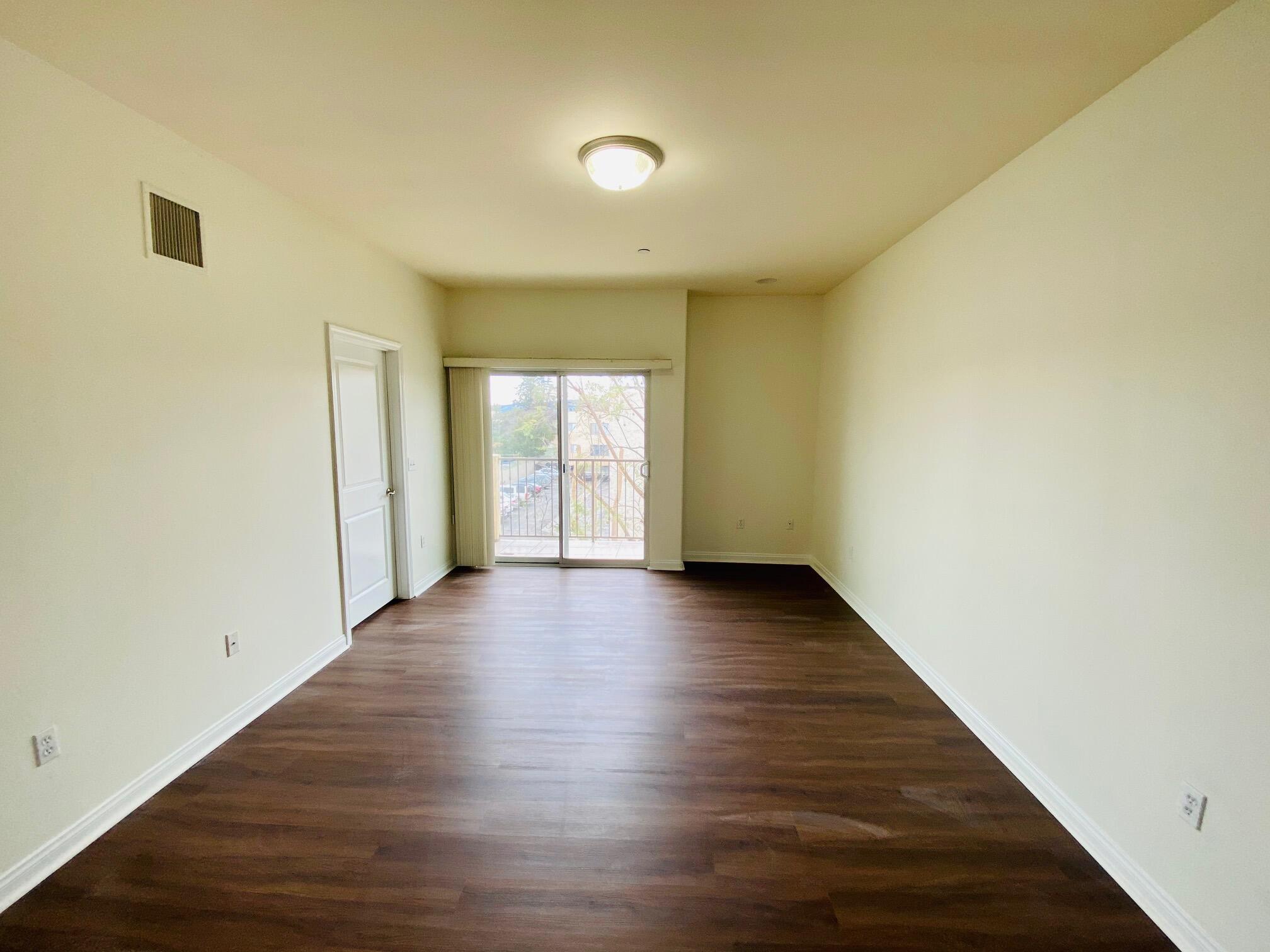 8844 Darby Avenue Property Photo 15
