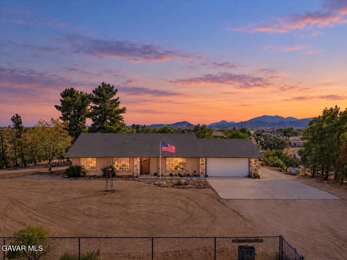 6433 Sunnyslope Road Property Photo 1