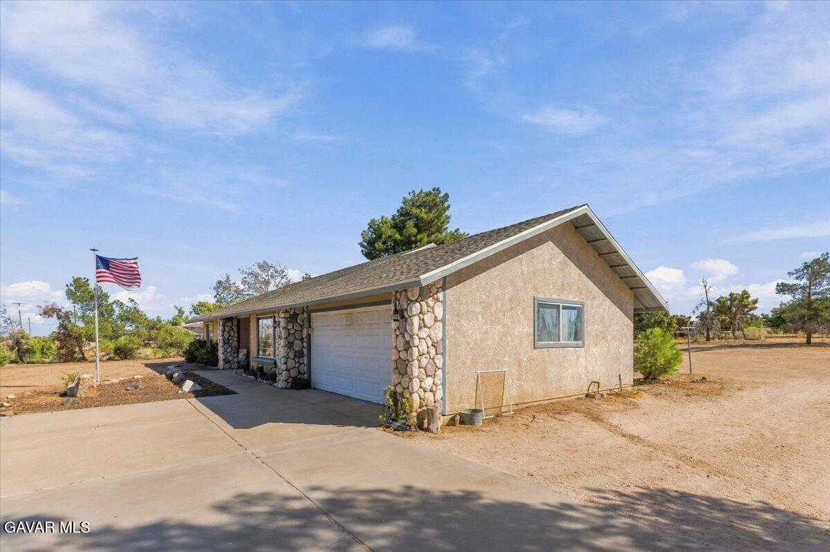 6433 Sunnyslope Road Property Photo 4