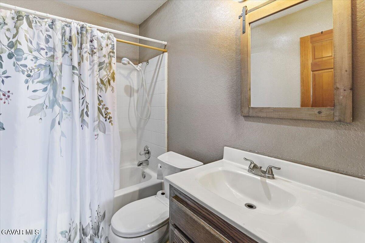 6433 Sunnyslope Road Property Photo 28