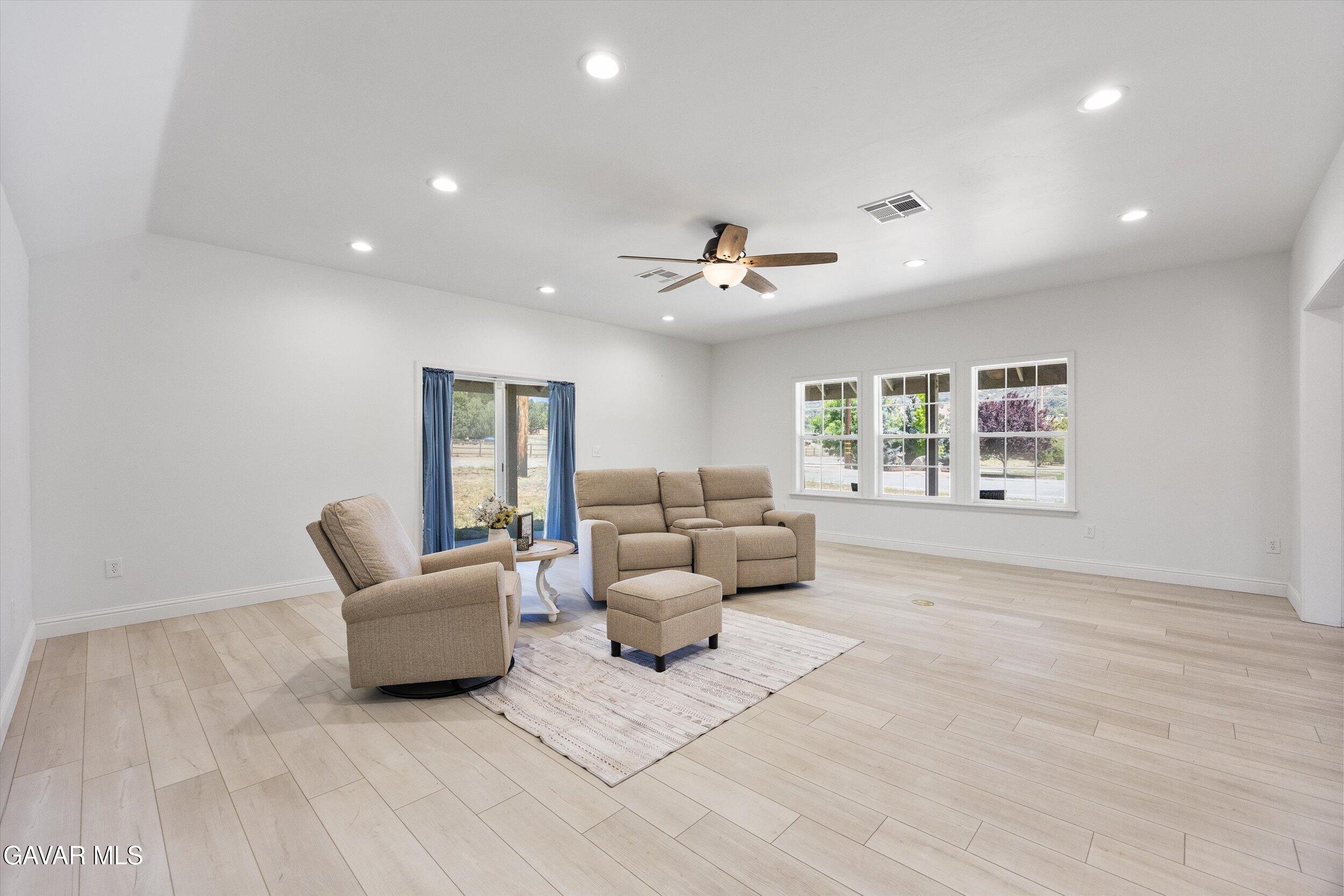 30150 Jamaica Dunes Drive Property Photo 16