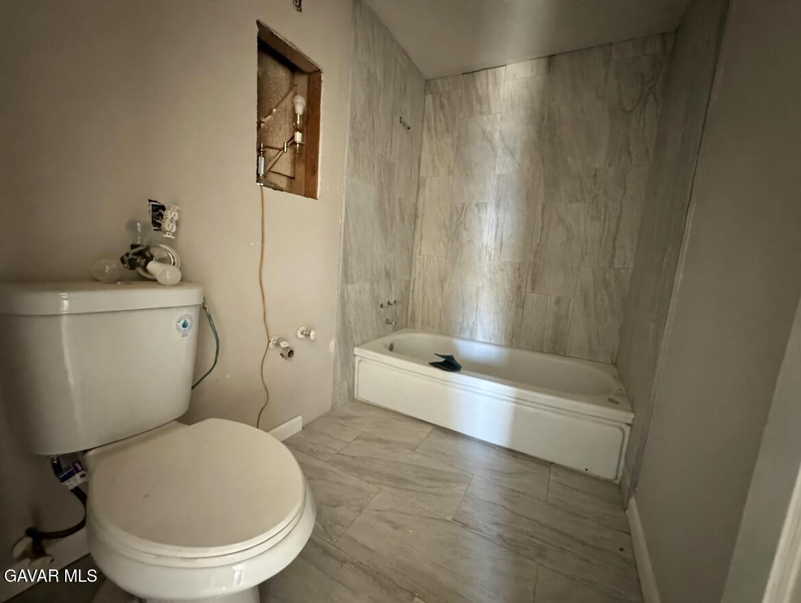 328 N Helena Street Property Photo 9