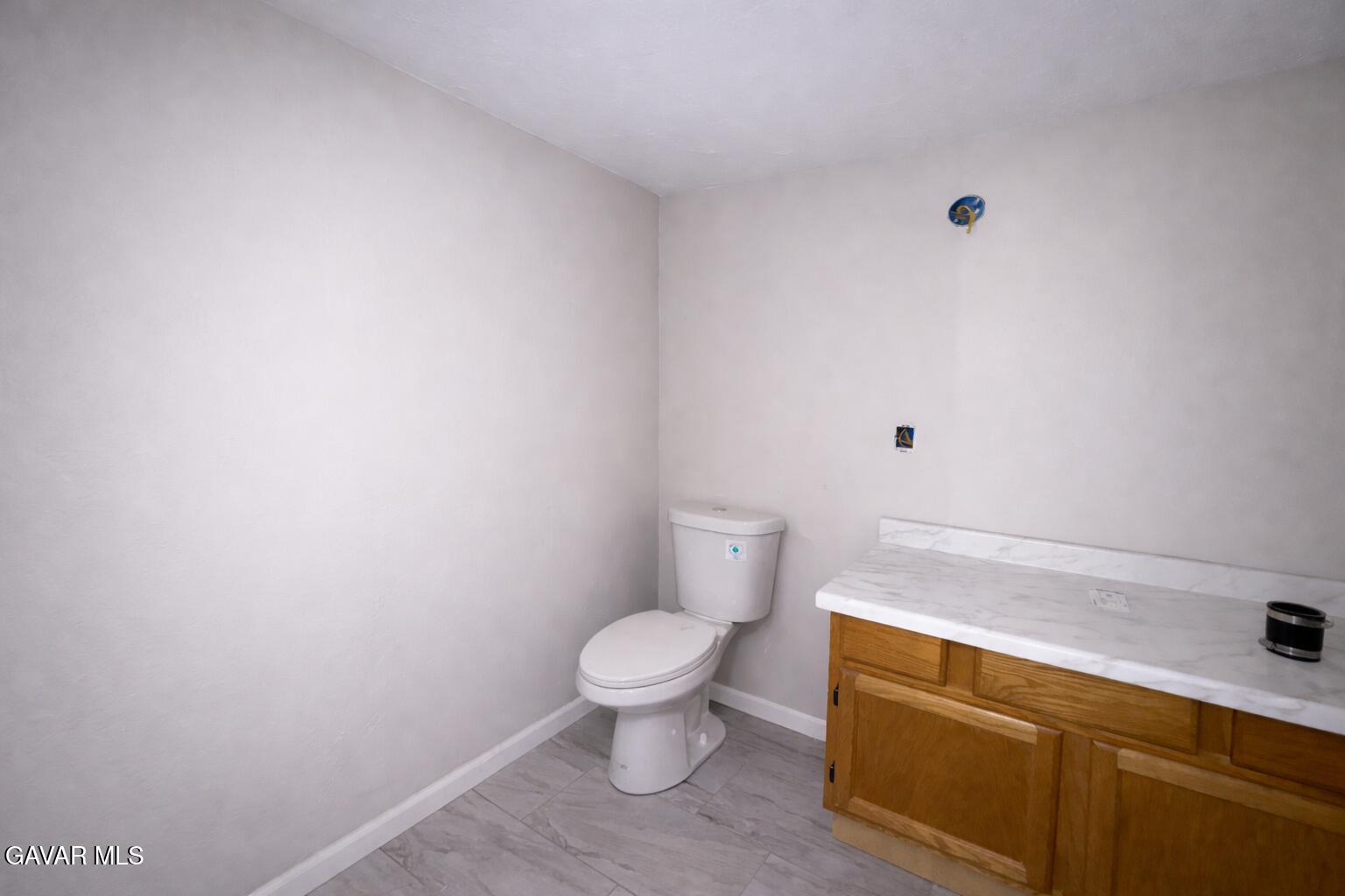 328 N Helena Street Property Photo 10